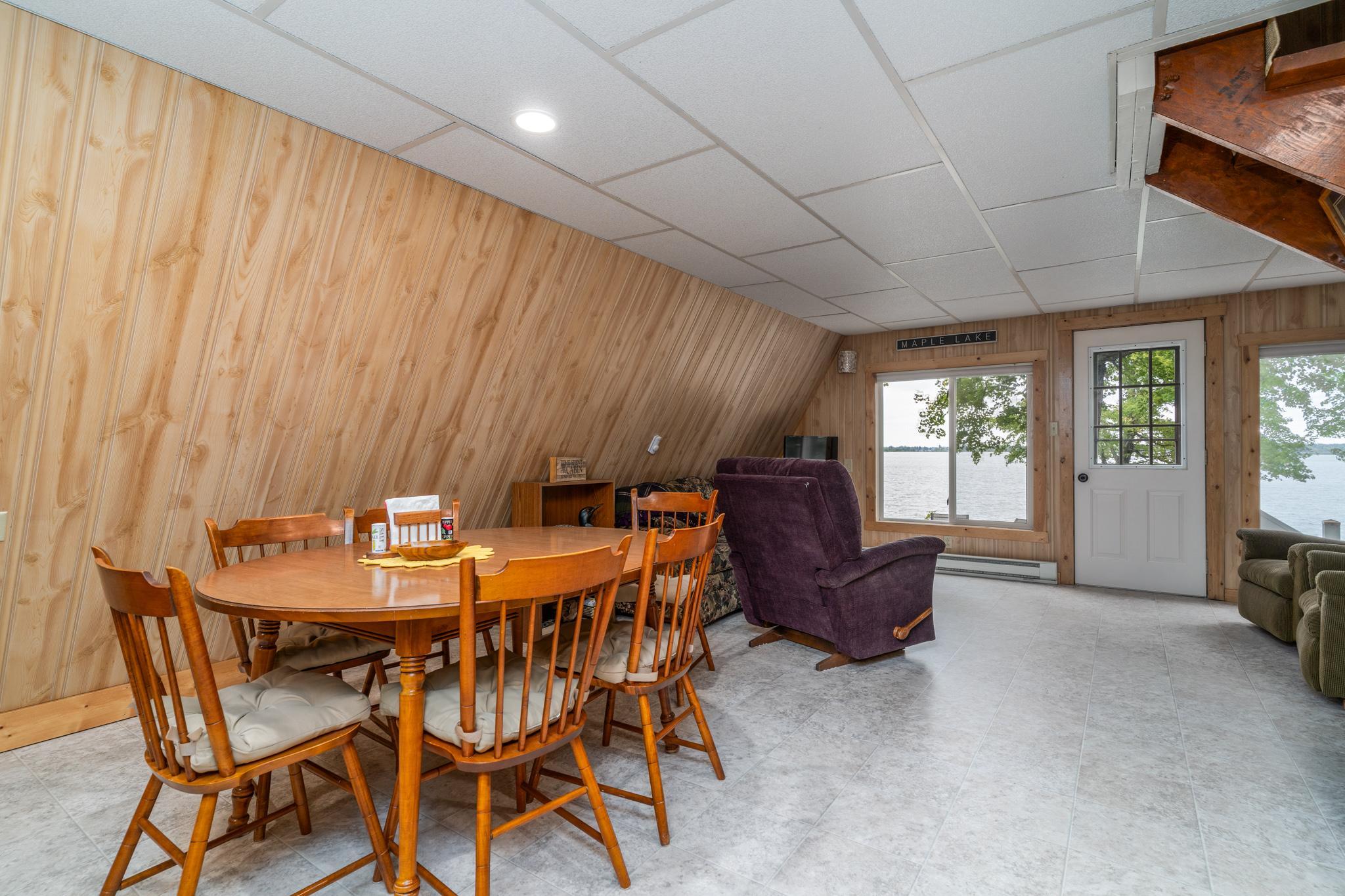 15710 N Trinity Point Road Se Property Photo 8