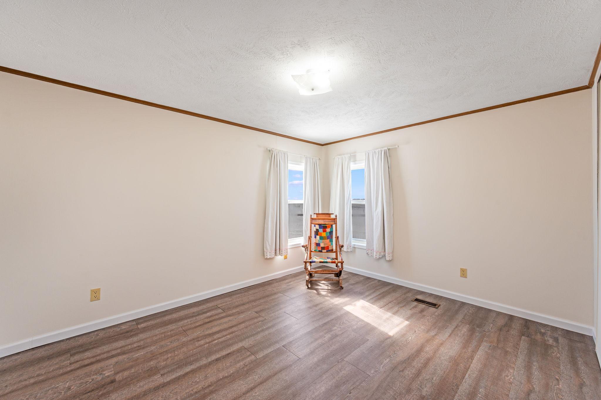1734 40th Street Property Photo 25
