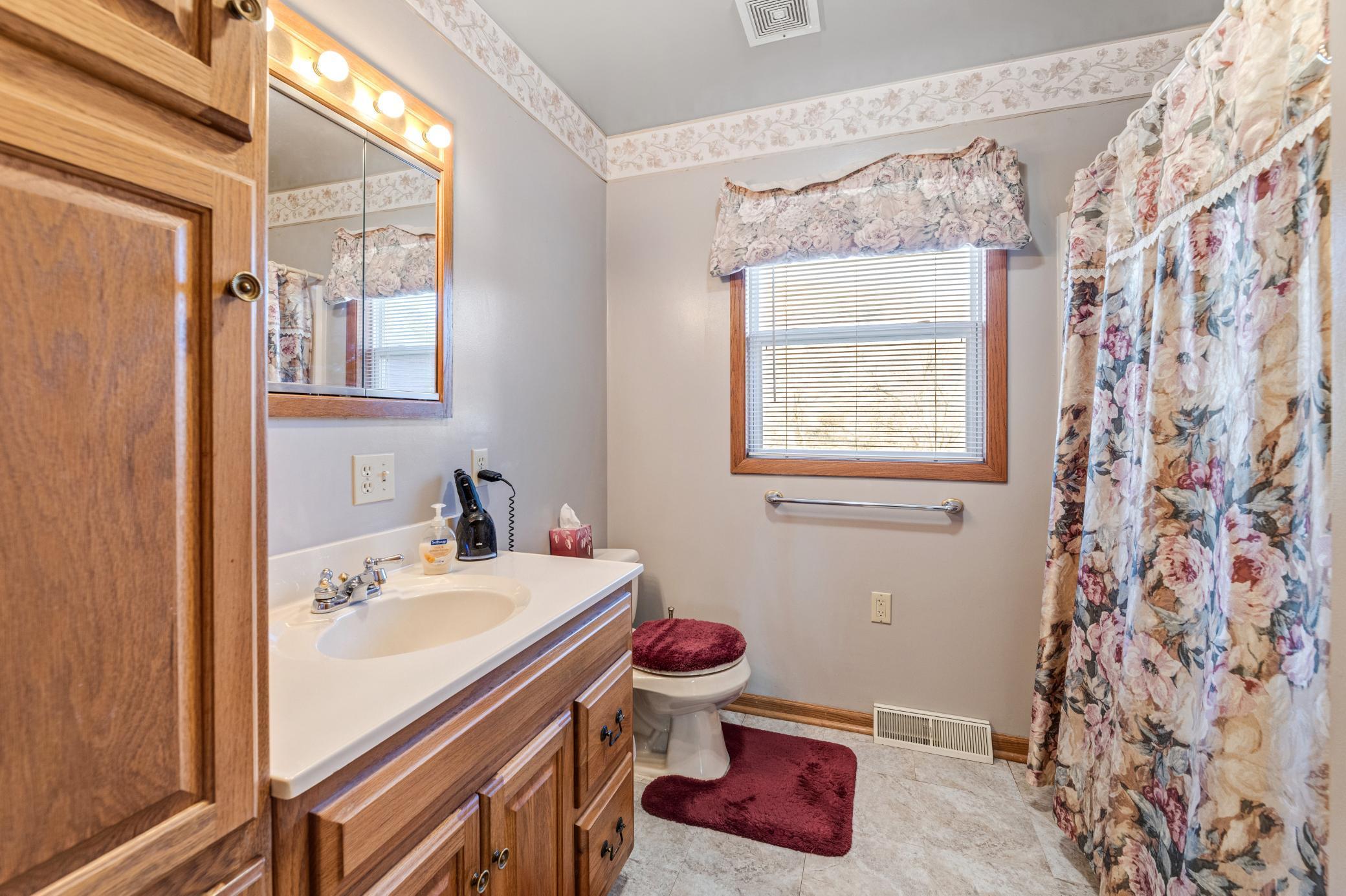 W394 Bluff Siding Road Property Photo 17