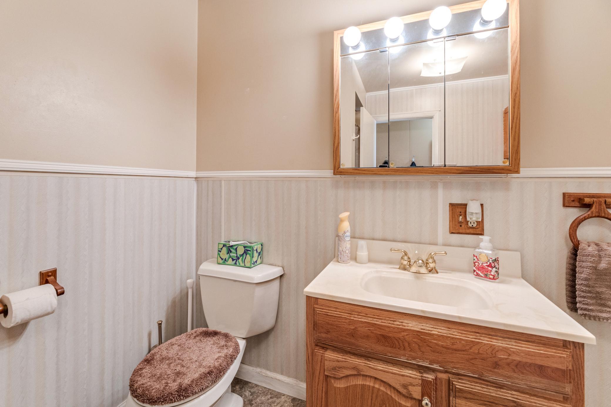 W394 Bluff Siding Road Property Photo 19
