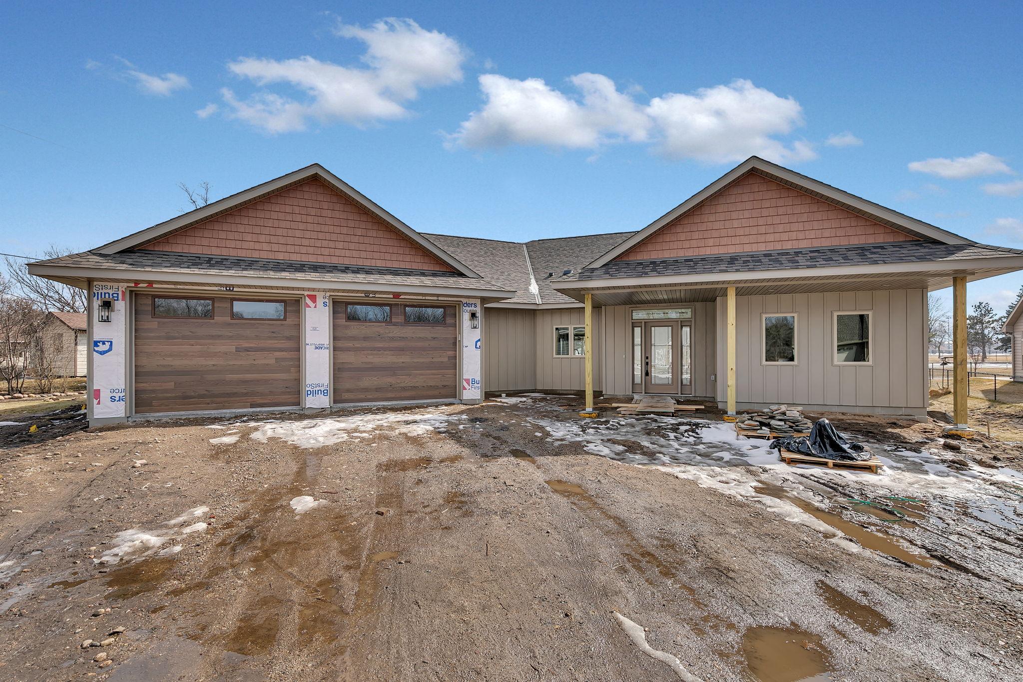 2024 Forest Court Property Photo 1