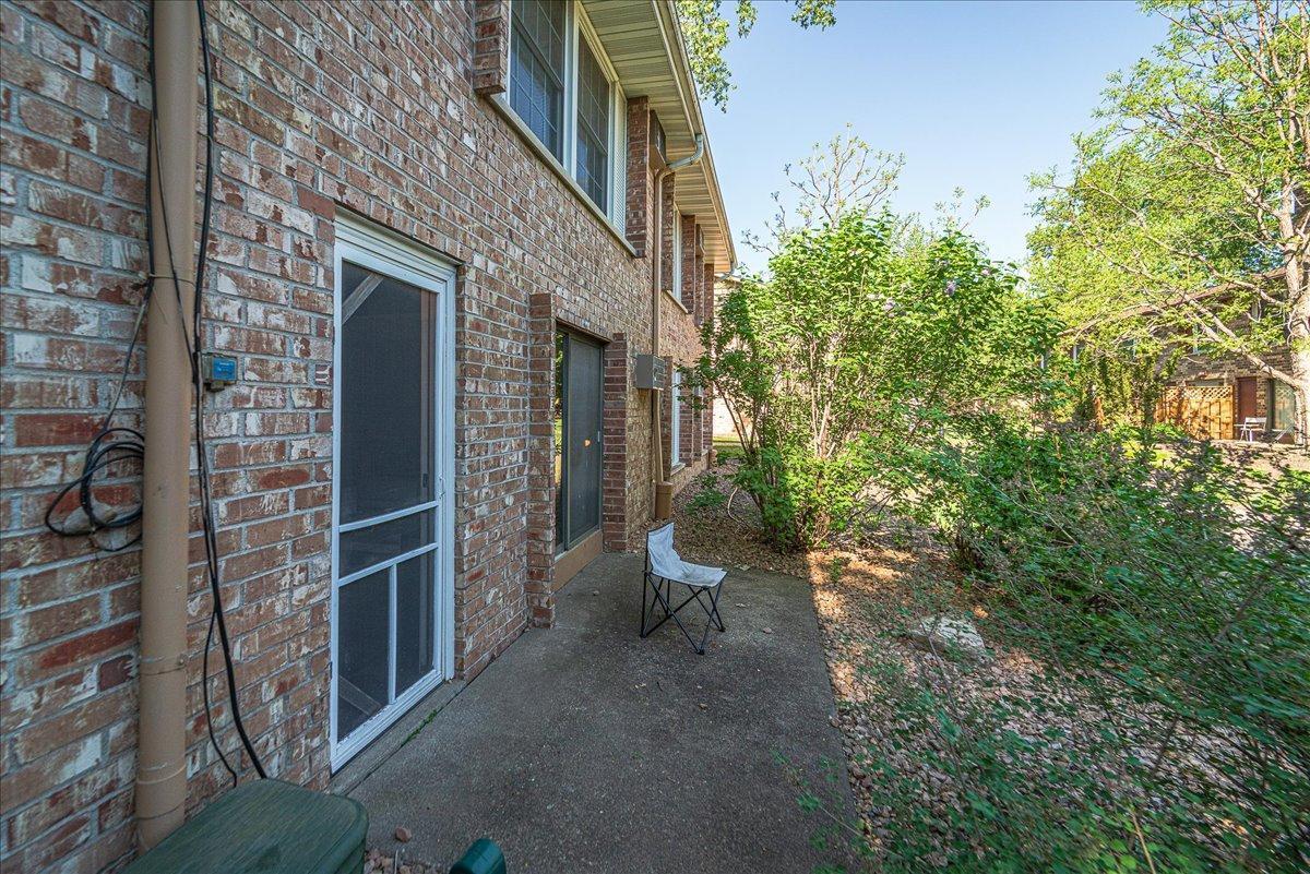 4524 Cedar Lake Road S 3 Property Photo 17