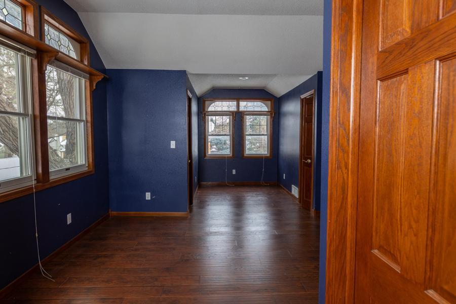 227 W 5th Street Property Photo 35