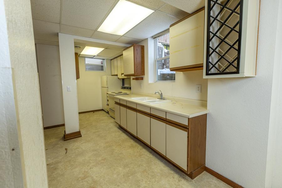 227 W 5th Street Property Photo 43