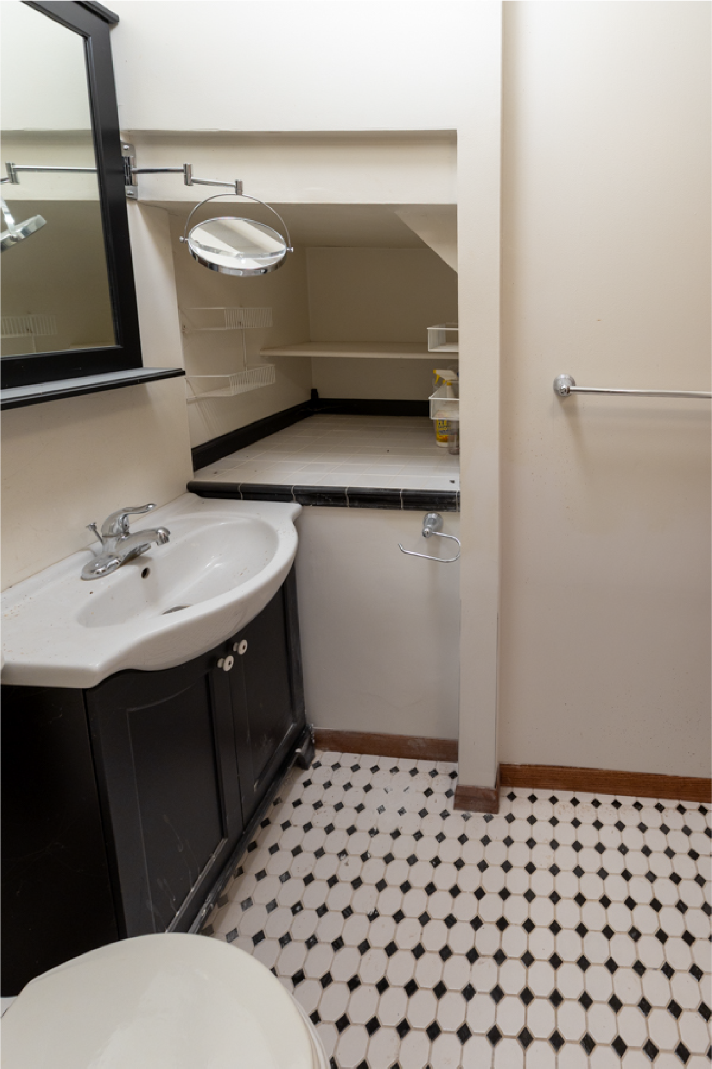 227 W 5th Street Property Photo 47