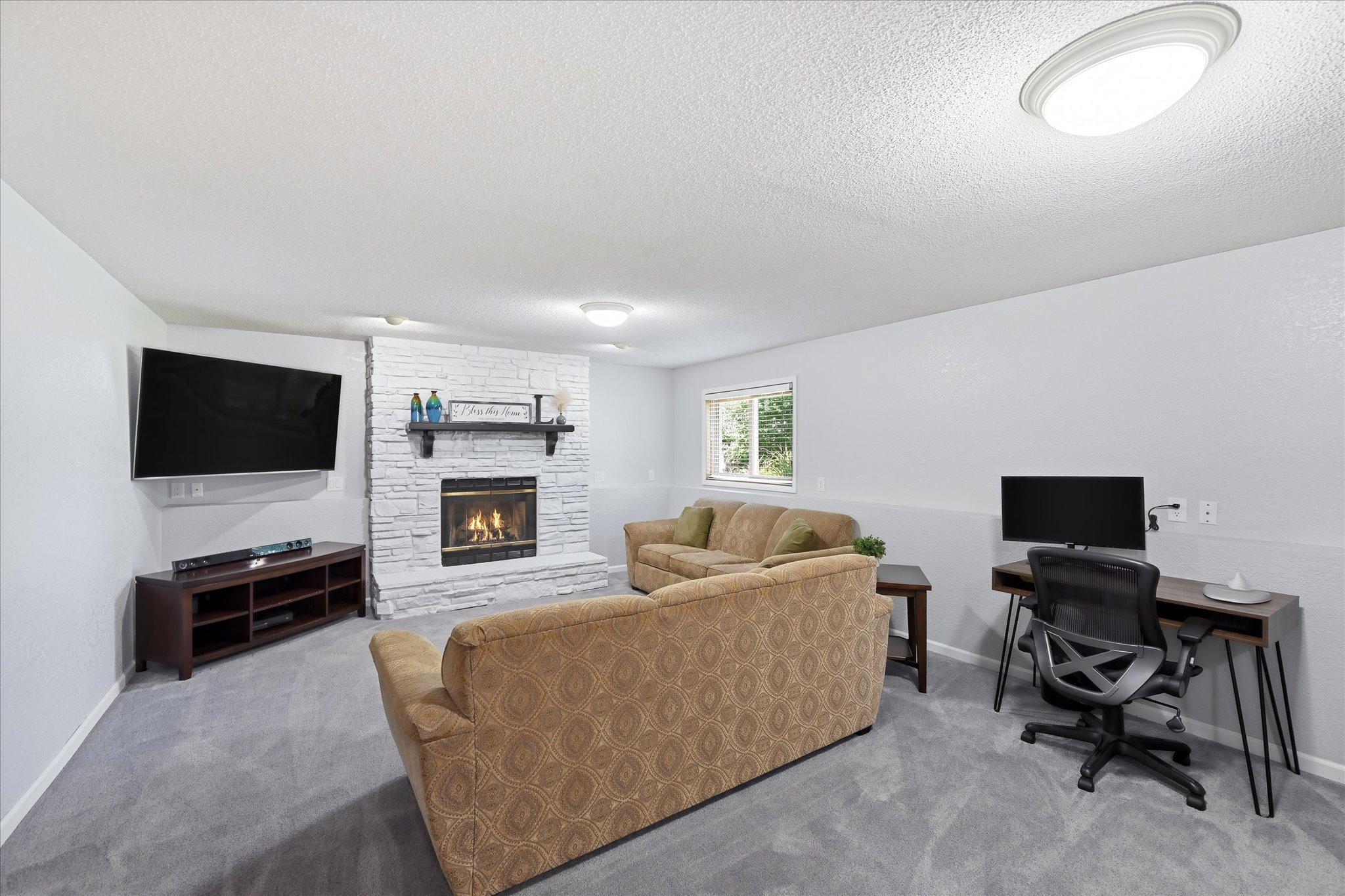 6747 Quantico Lane N Property Photo 18