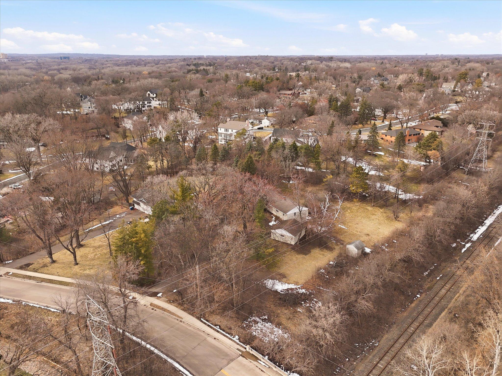 6300 Valley View Road Property Photo 6