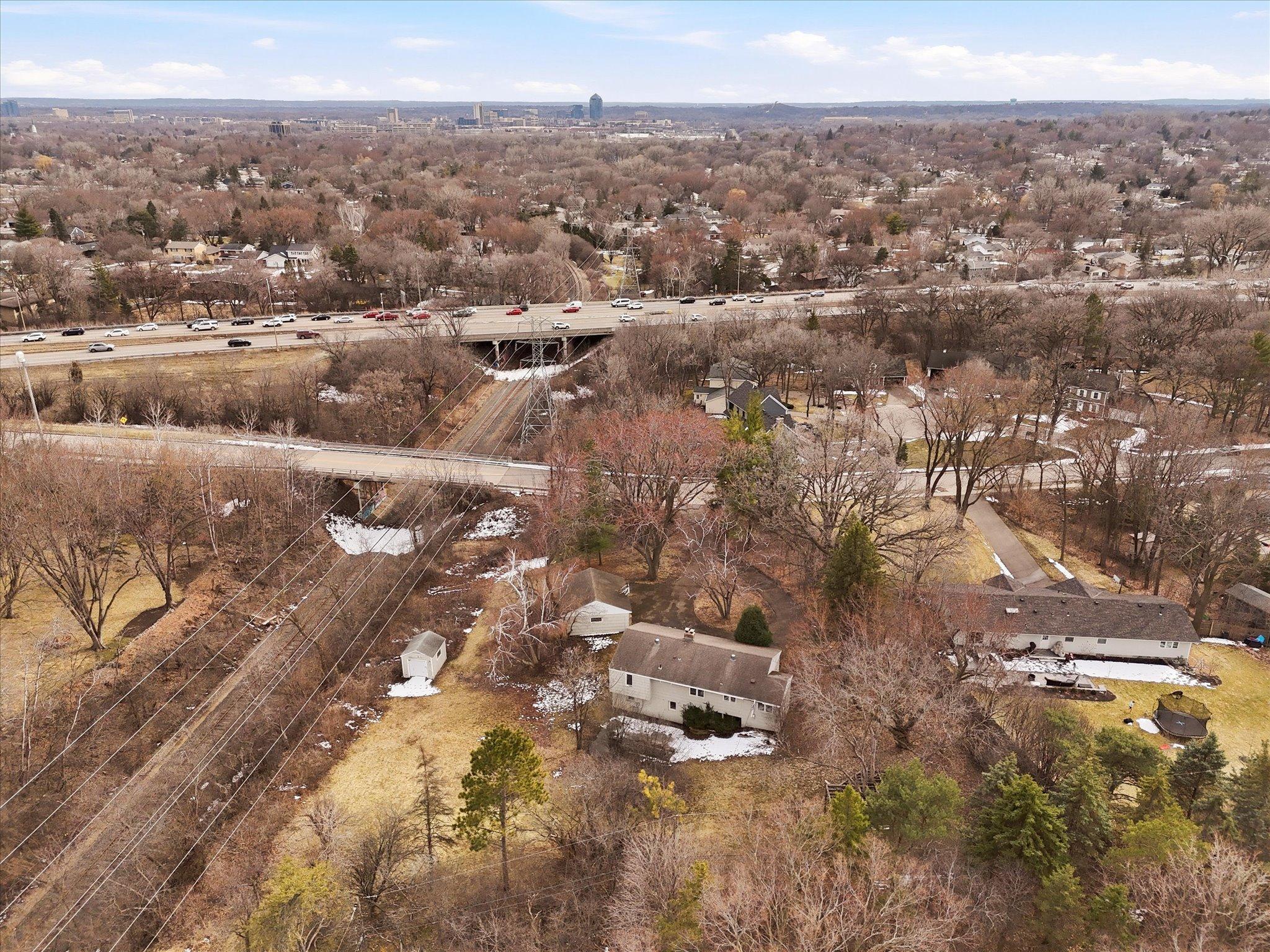 6300 Valley View Road Property Photo 8
