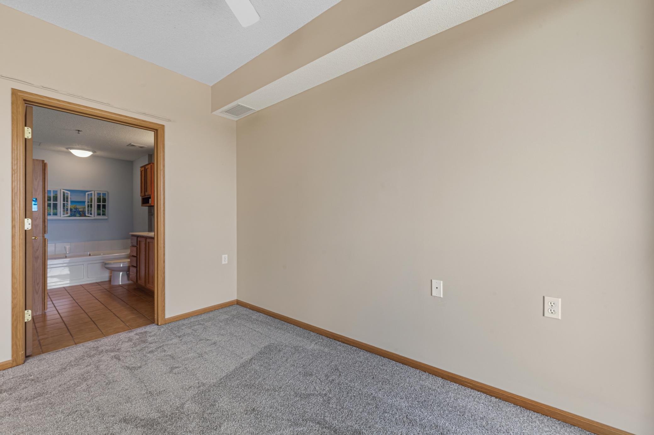 6600 Lyndale Avenue S 508 Property Photo 45