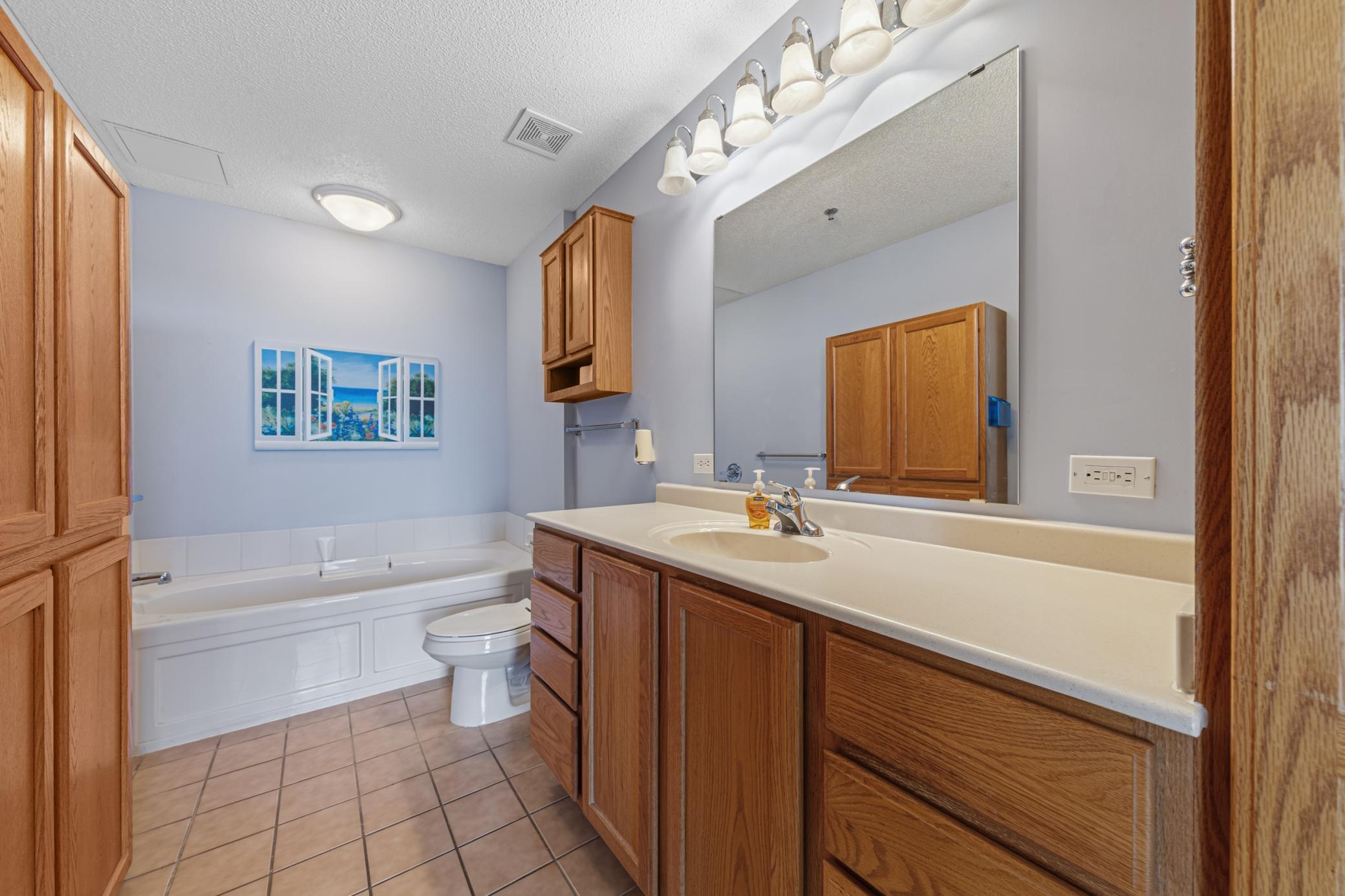 6600 Lyndale Avenue S 508 Property Photo 49