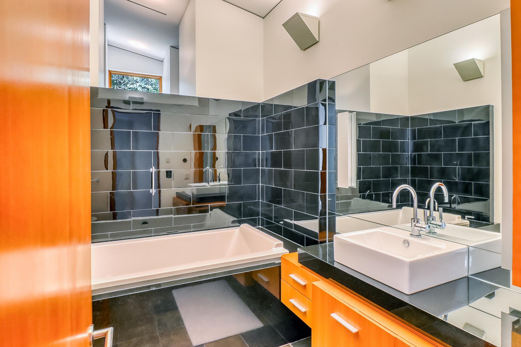 131 49th Avenue E Property Photo 63
