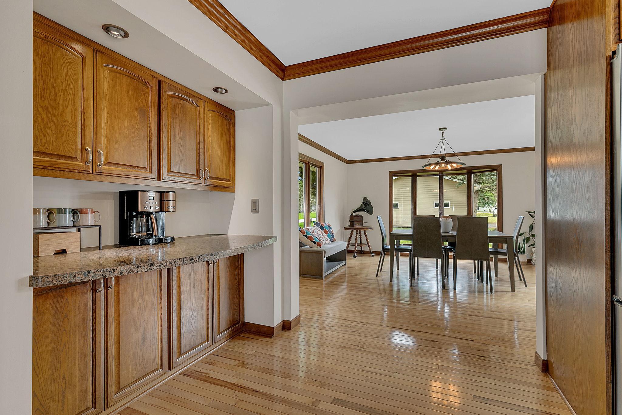 5565 Ne River Road Property Photo 17