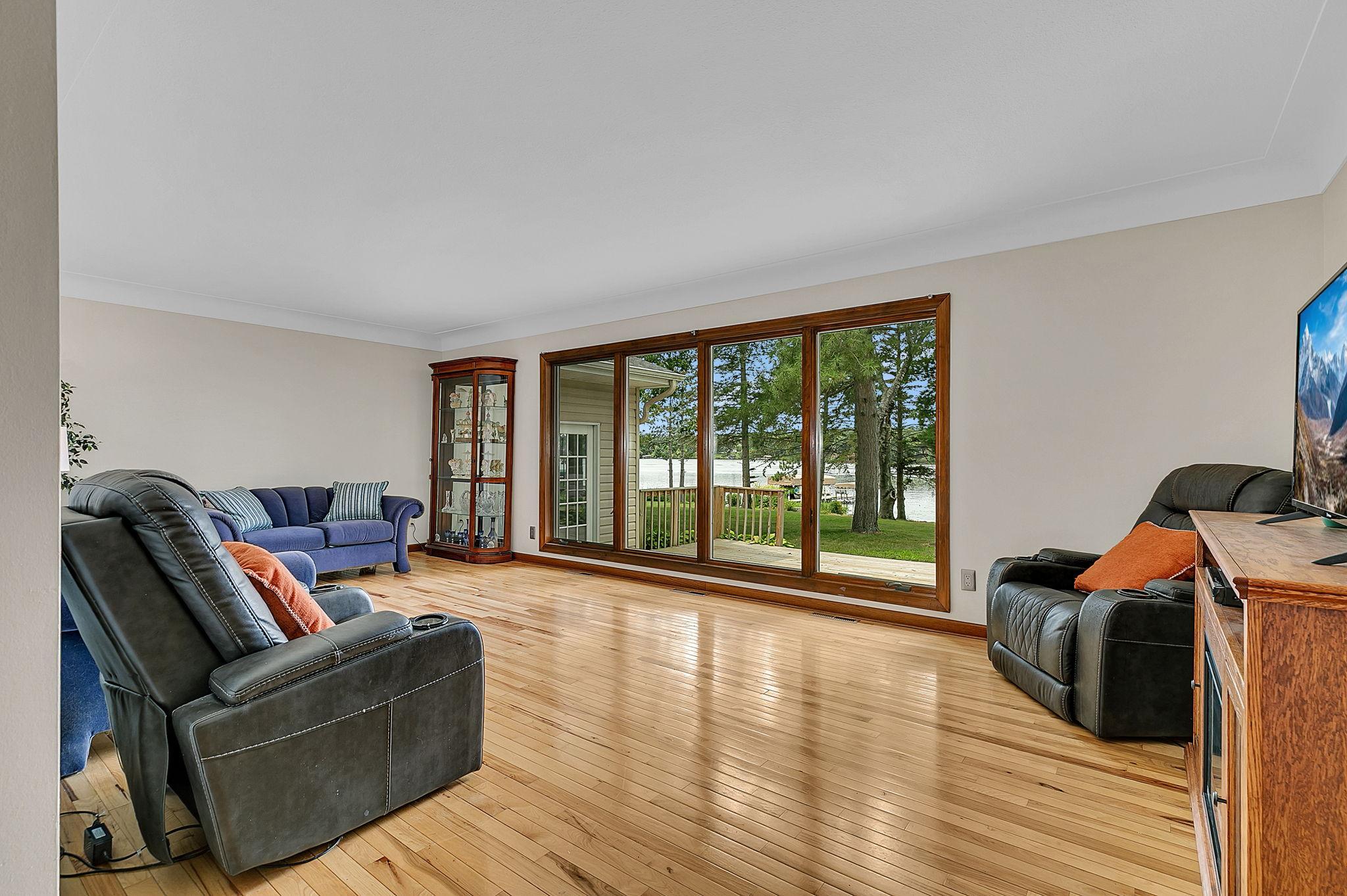 5565 Ne River Road Property Photo 20