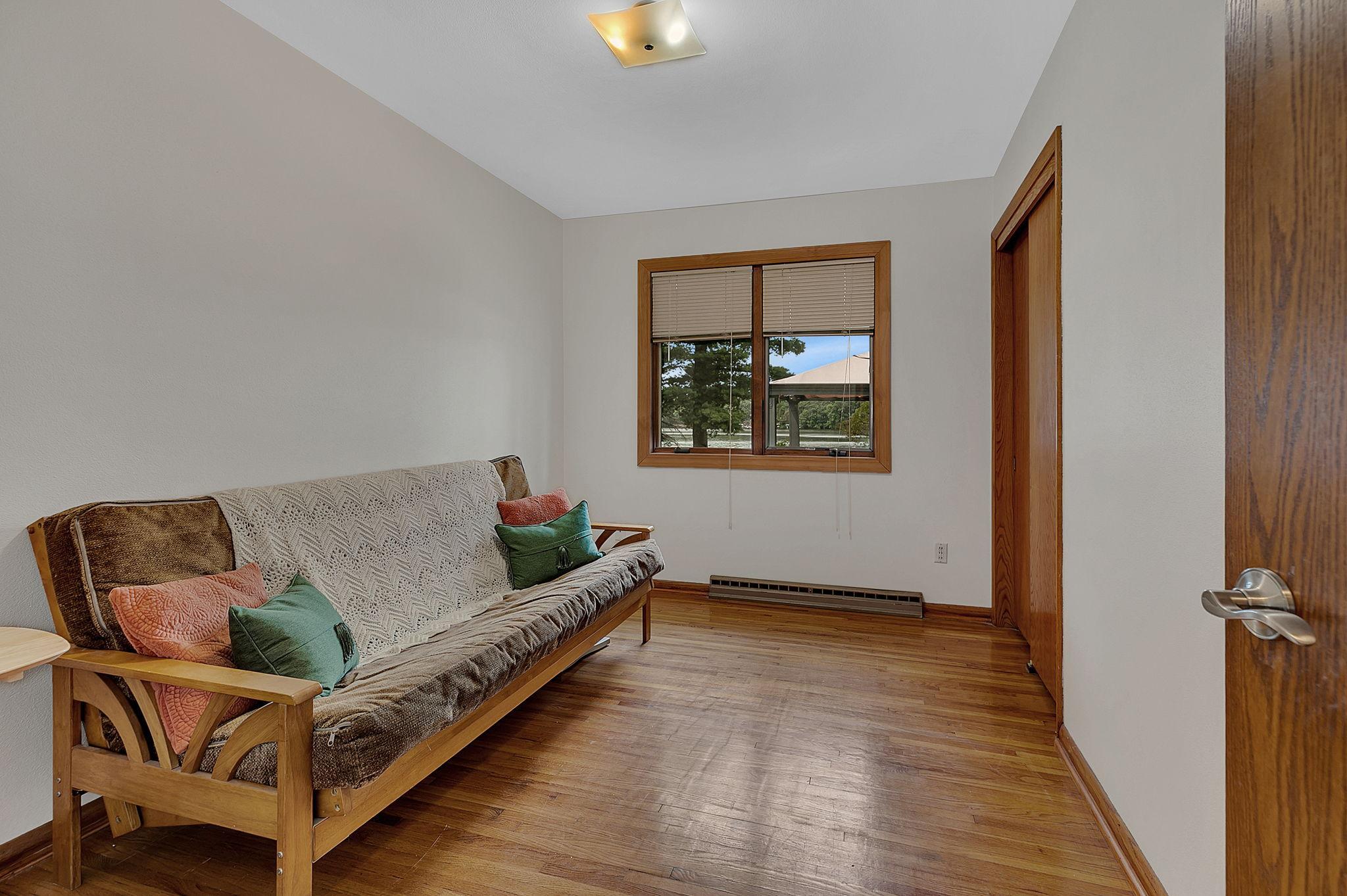 5565 Ne River Road Property Photo 28