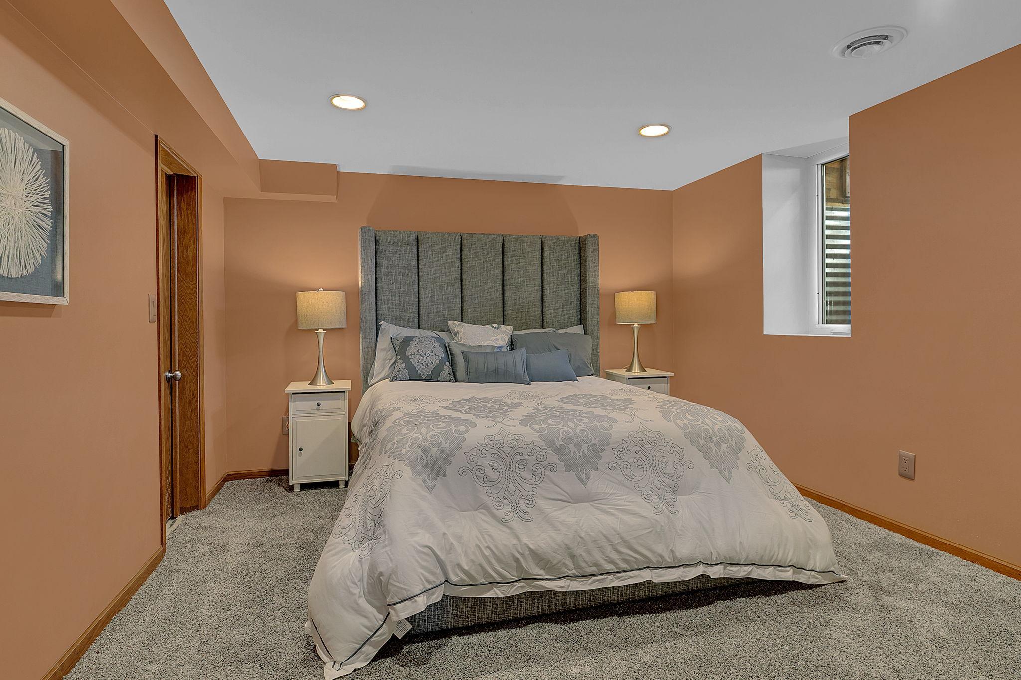 5565 Ne River Road Property Photo 33