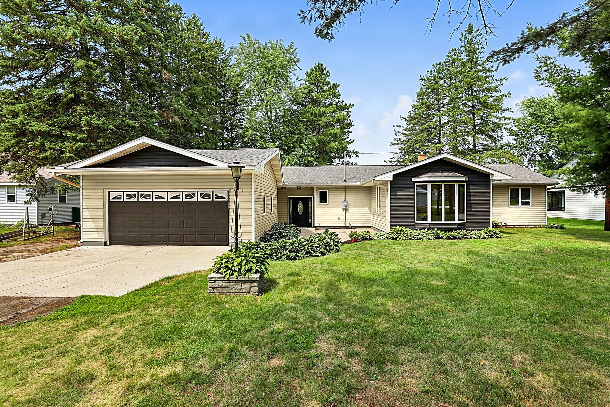 5565 Ne River Road Property Photo 45