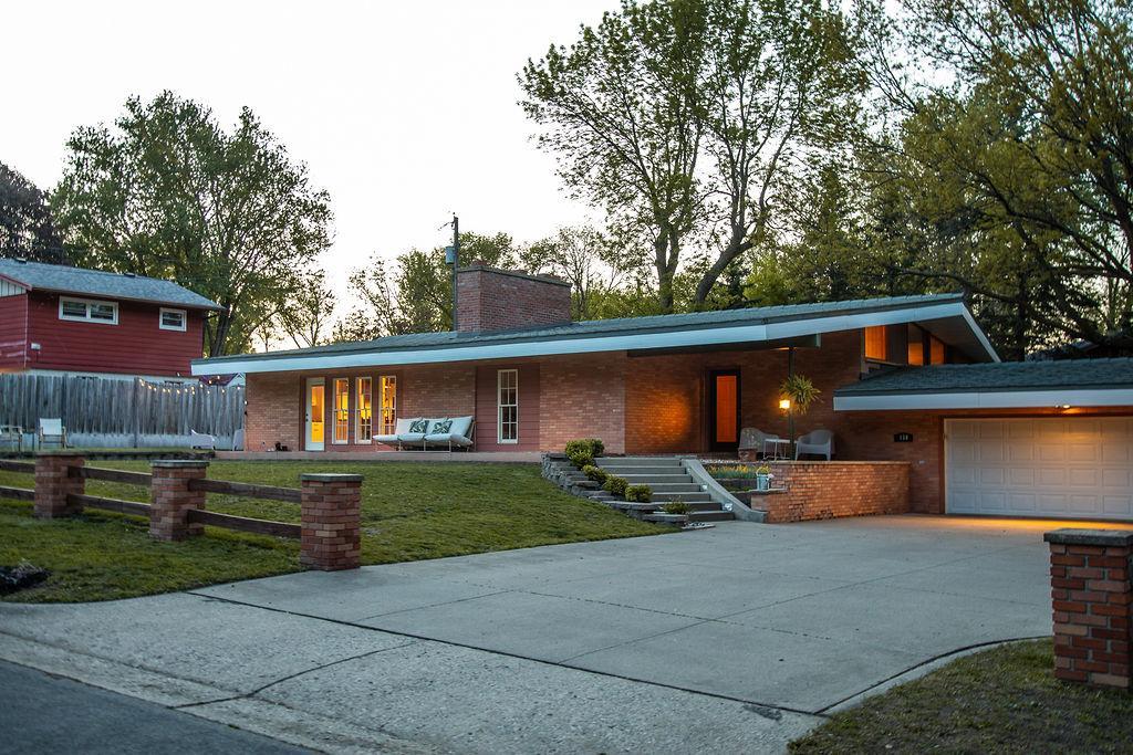 130 Fairlawn Avenue E Property Photo 1