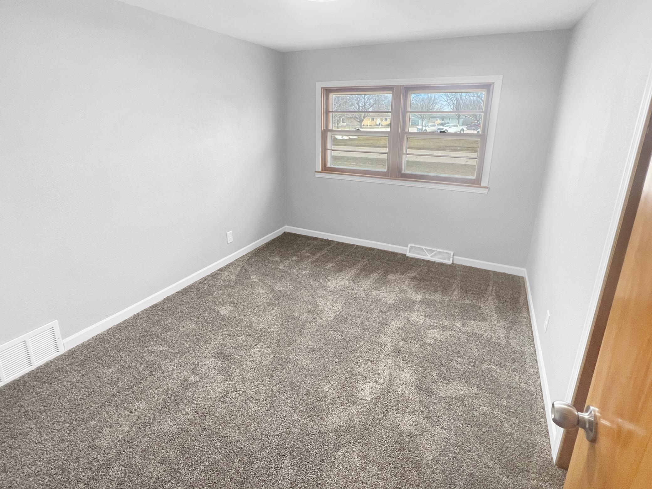 1122 S State Street Property Photo 15