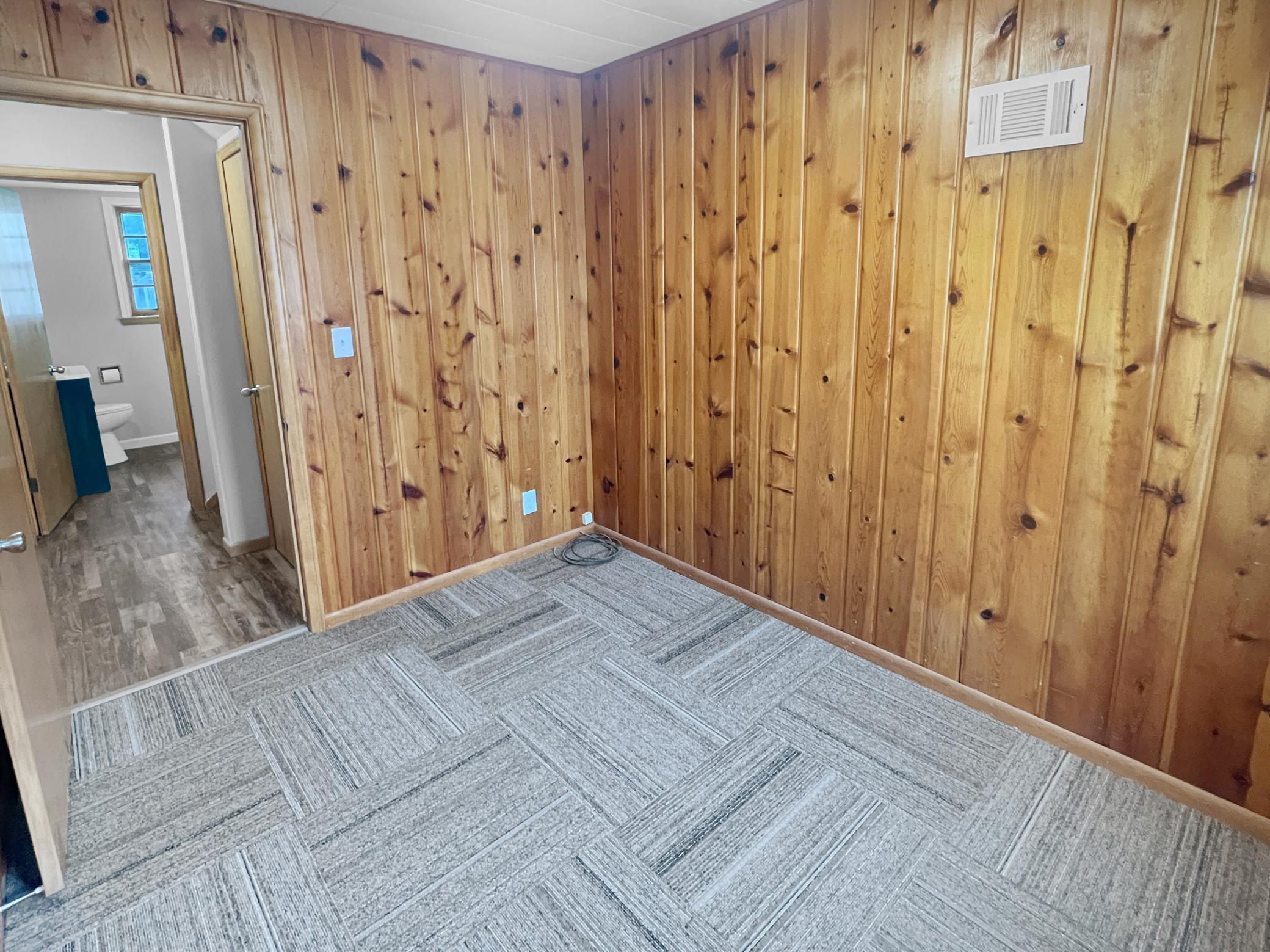 1122 S State Street Property Photo 24