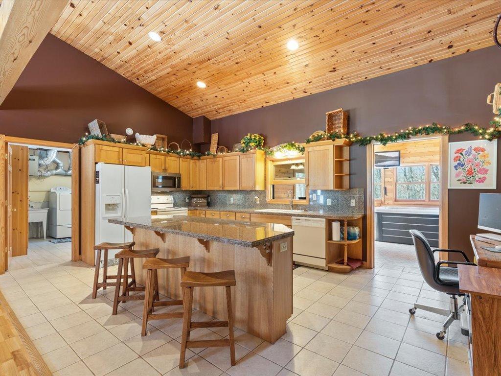 16361 State 87 Property Photo 3
