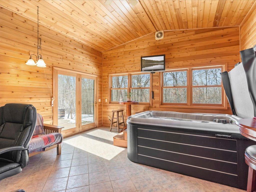 16361 State 87 Property Photo 5