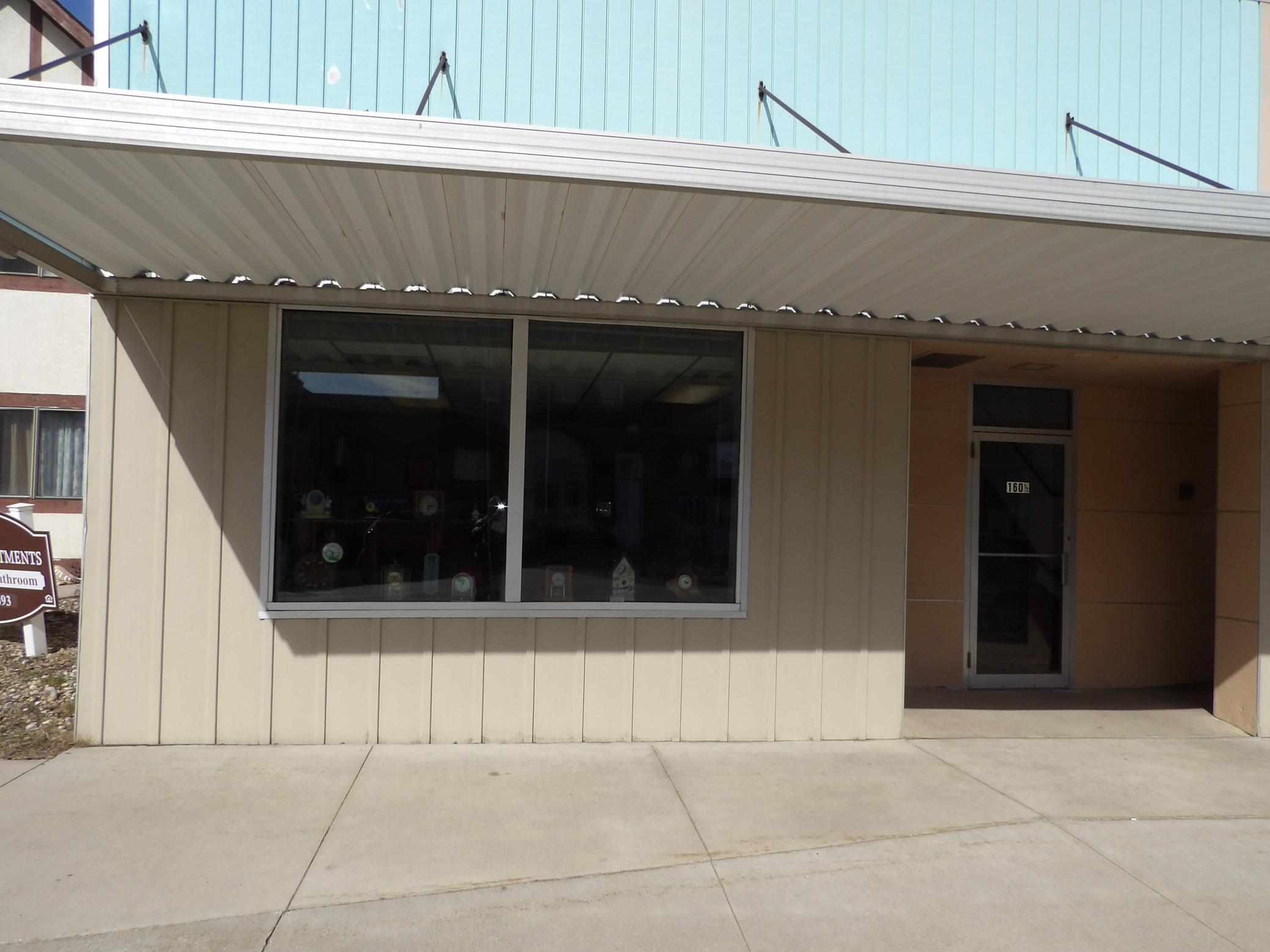154 N Broadway Property Photo 1