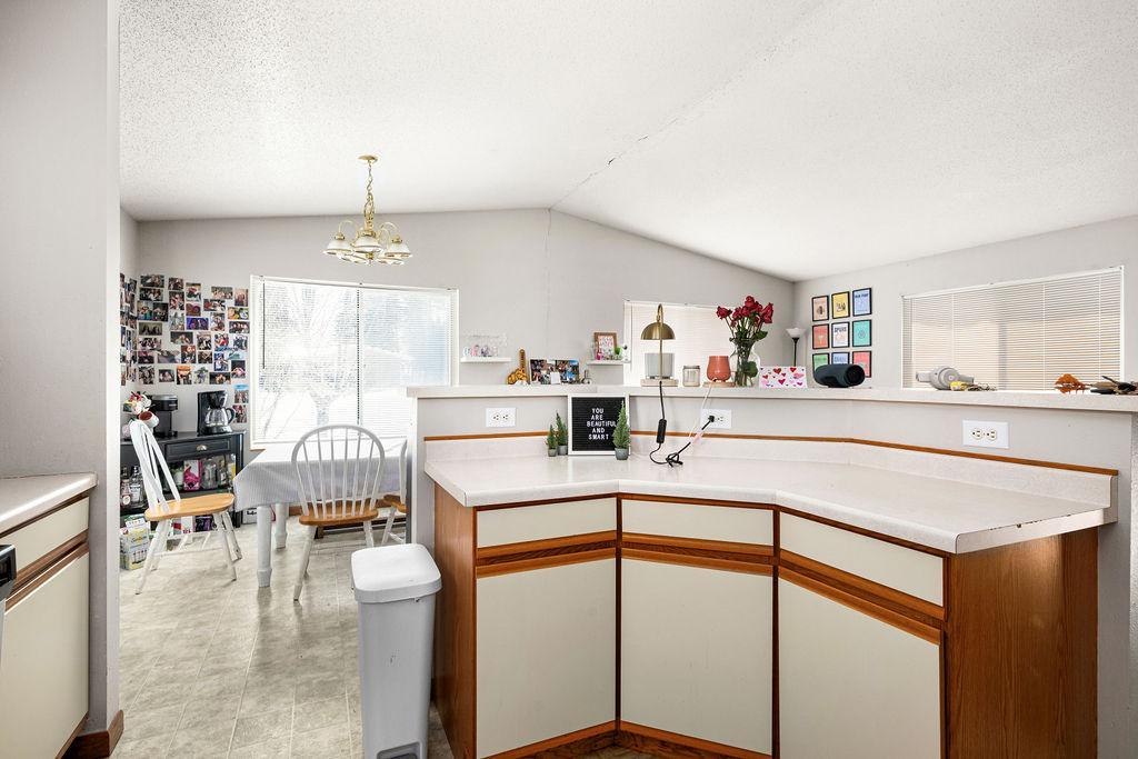 2425 Vermilion Road Property Photo 4