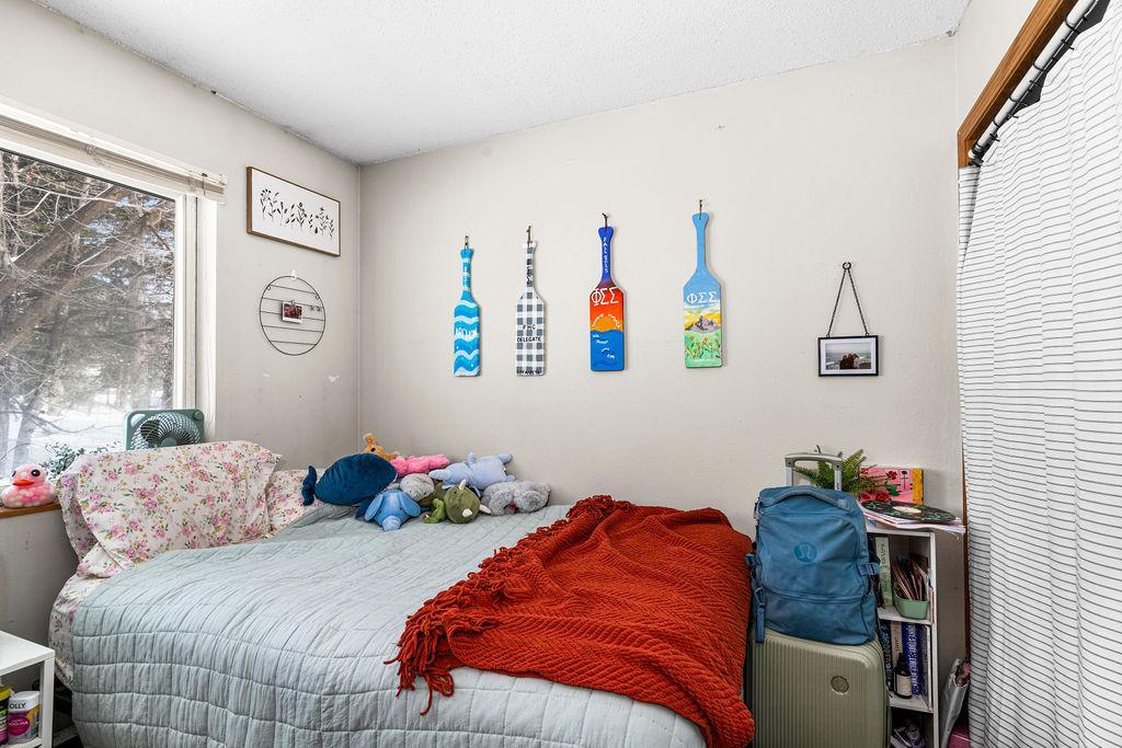 2425 Vermilion Road Property Photo 7