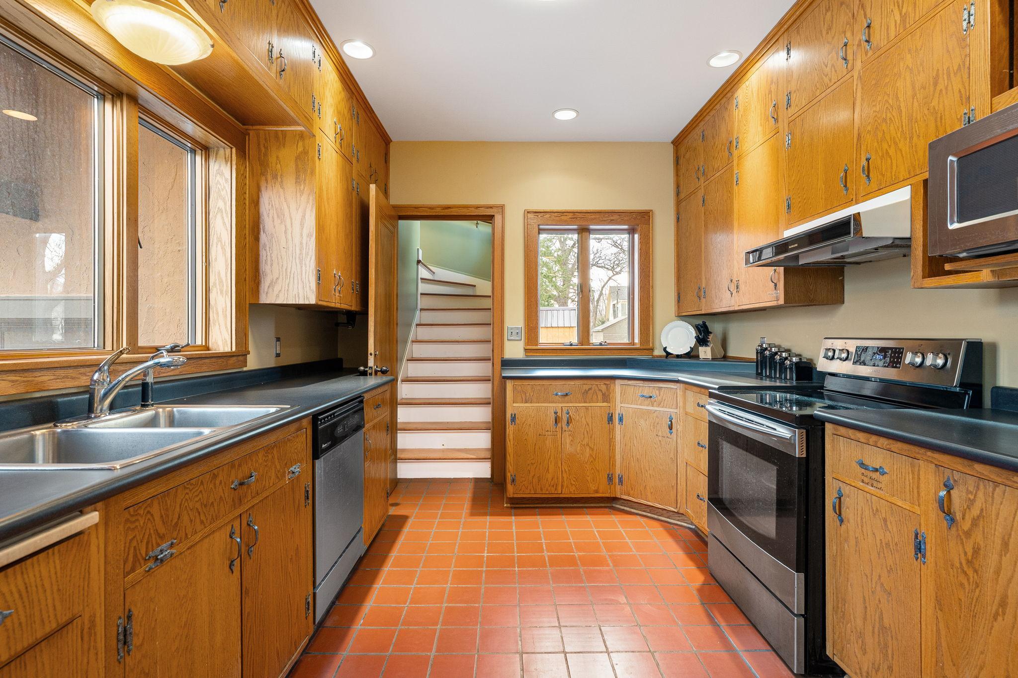 907 1st Drive Nw Property Photo 42