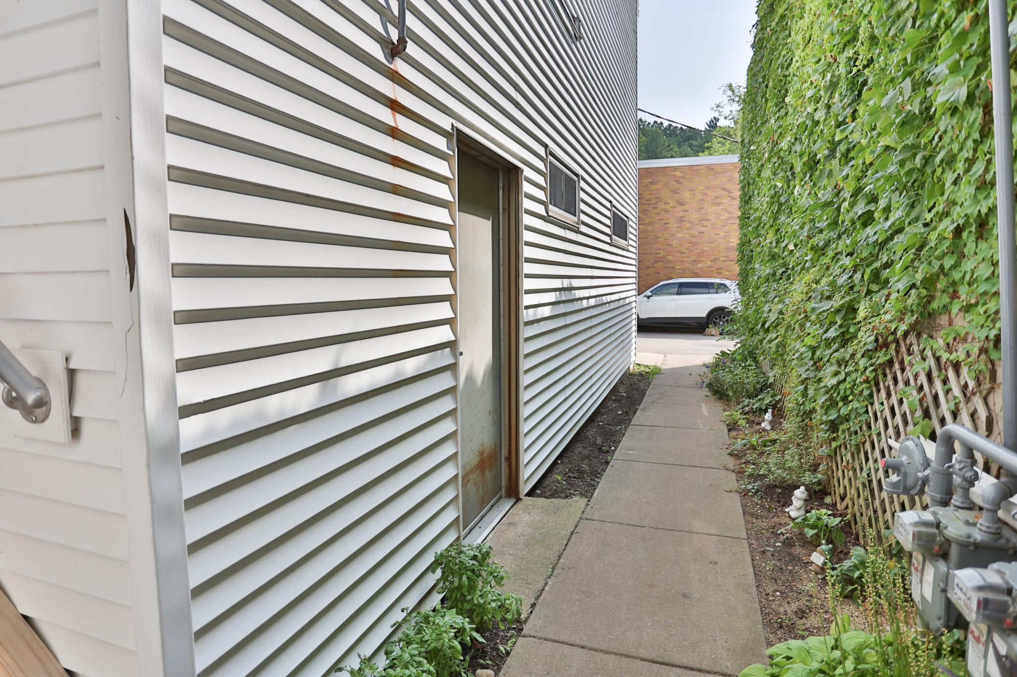 S214 Mckay Avenue Property Photo 19
