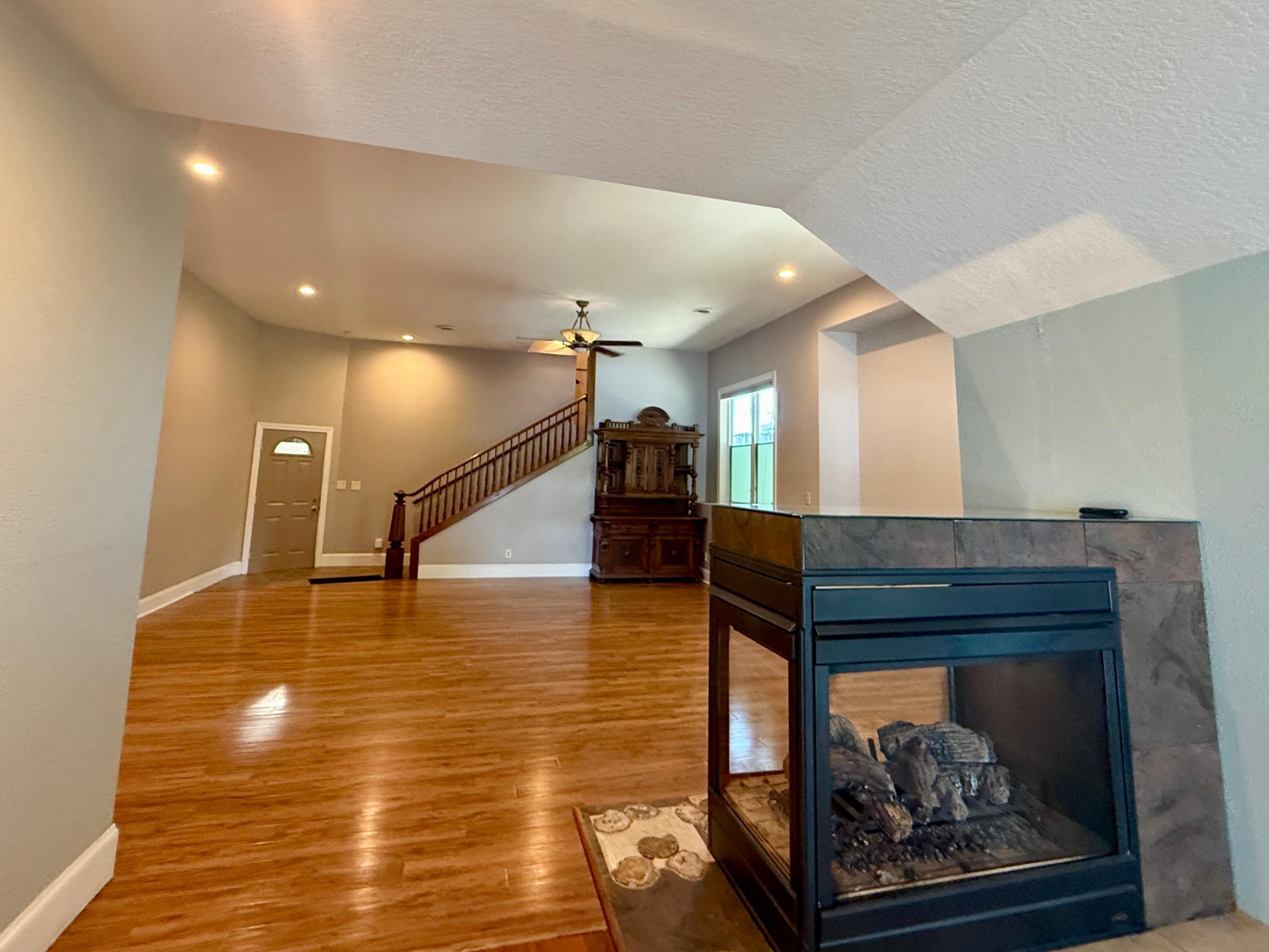 1907 S Shore Drive Property Photo 6