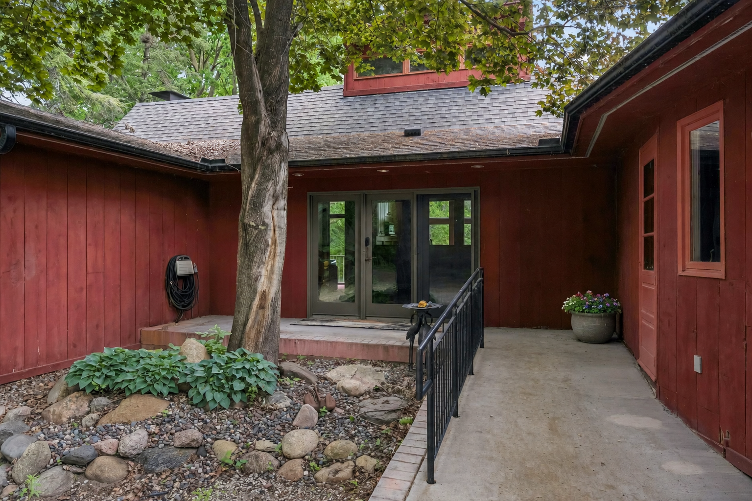 13160 Willandale Road Property Photo 1