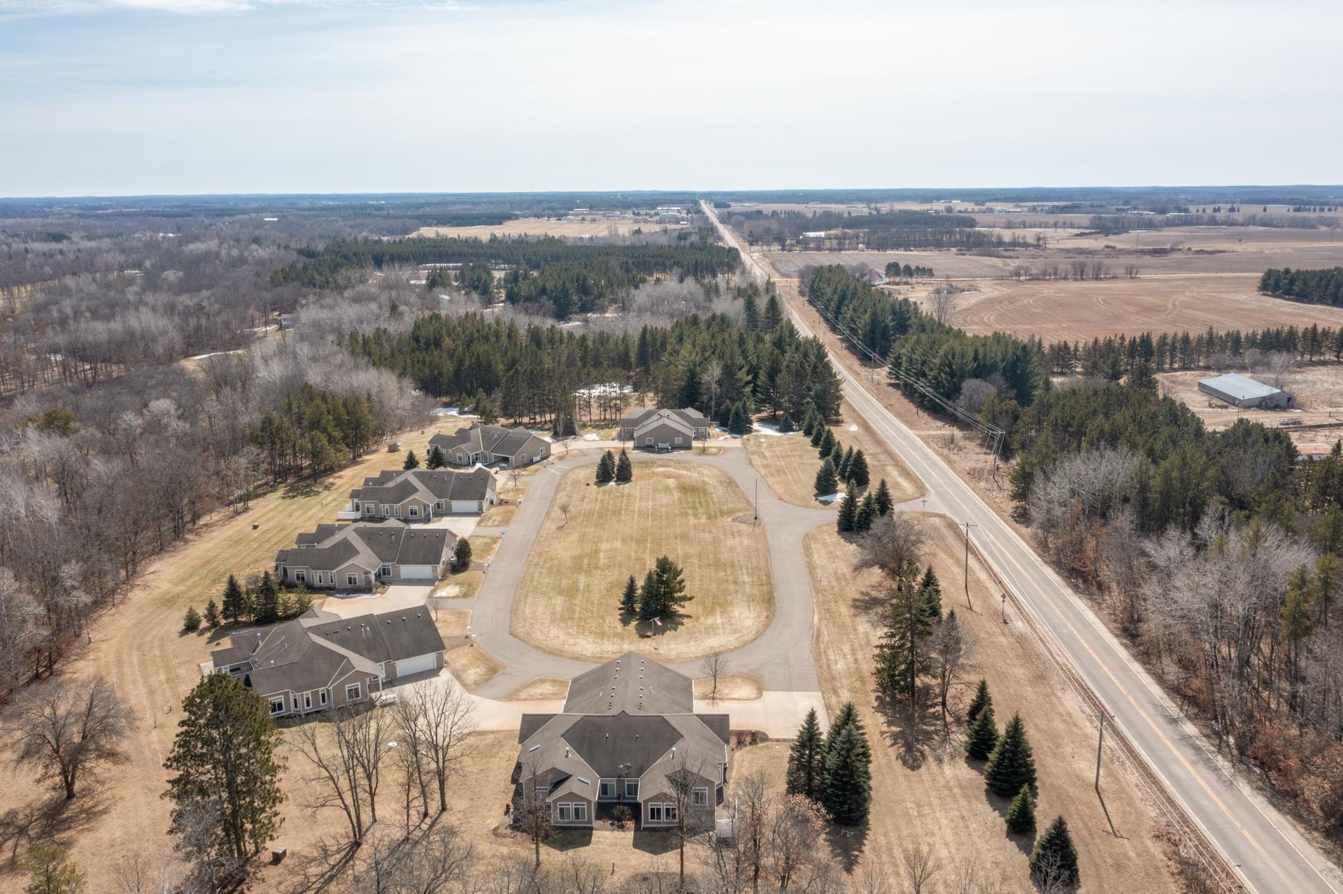 12762 Vintage Circle Property Photo 3