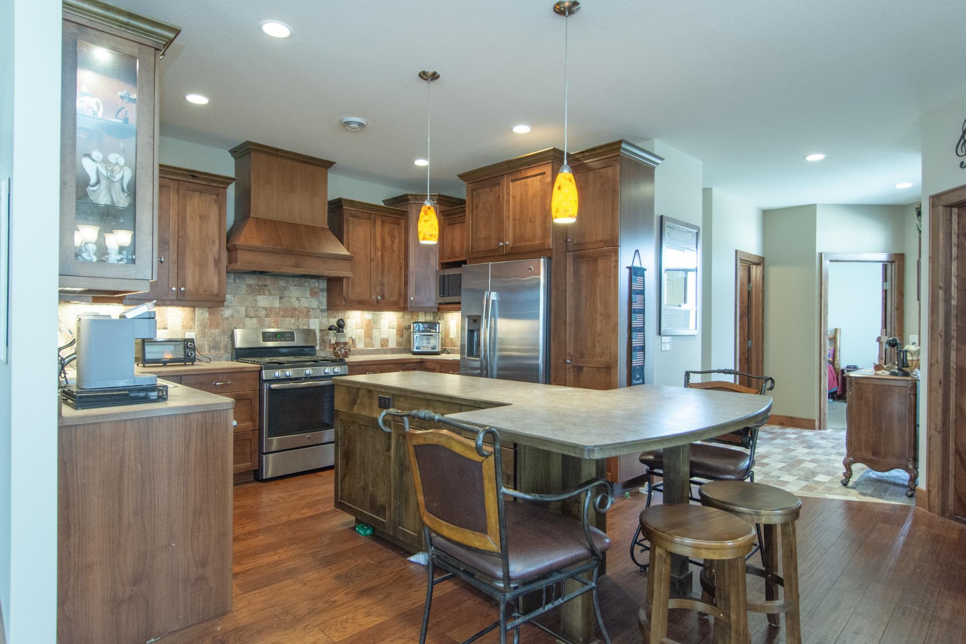 12762 Vintage Circle Property Photo 8
