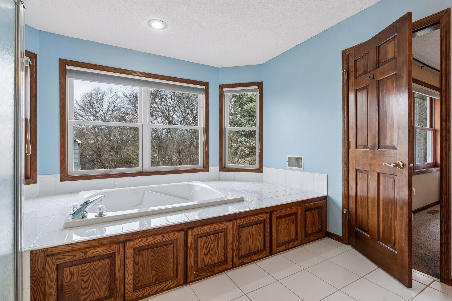4299 Westchester Circle Property Photo 32