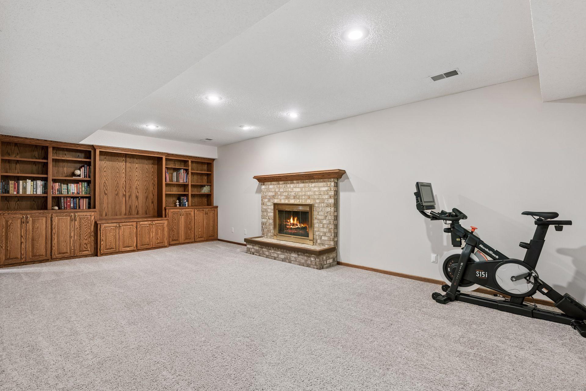 4299 Westchester Circle Property Photo 38