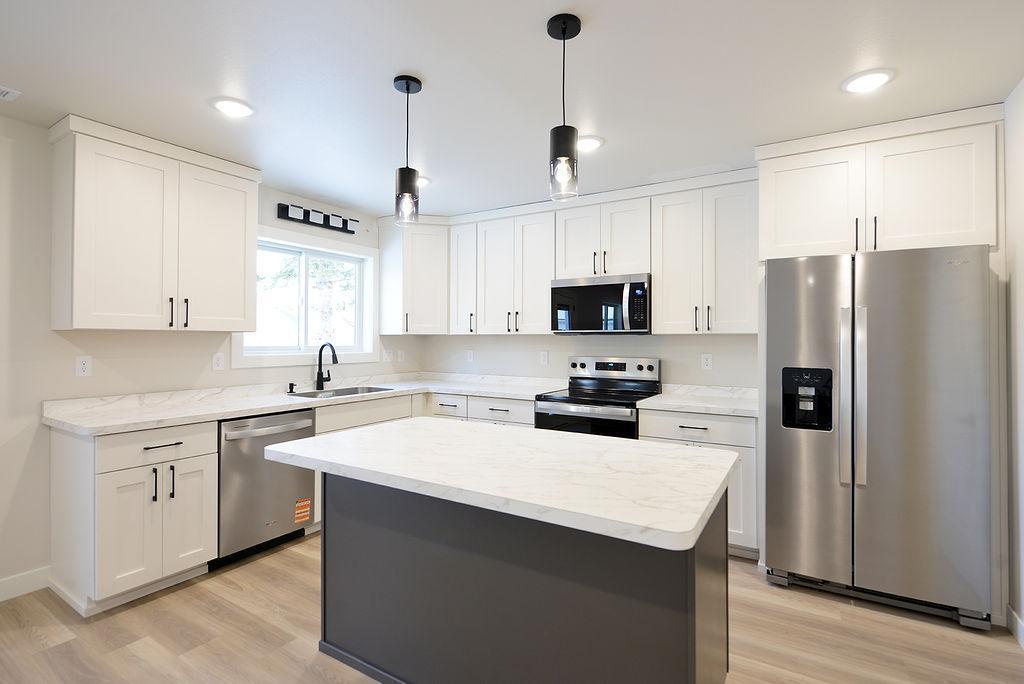 323 3rd Street Property Photo 13