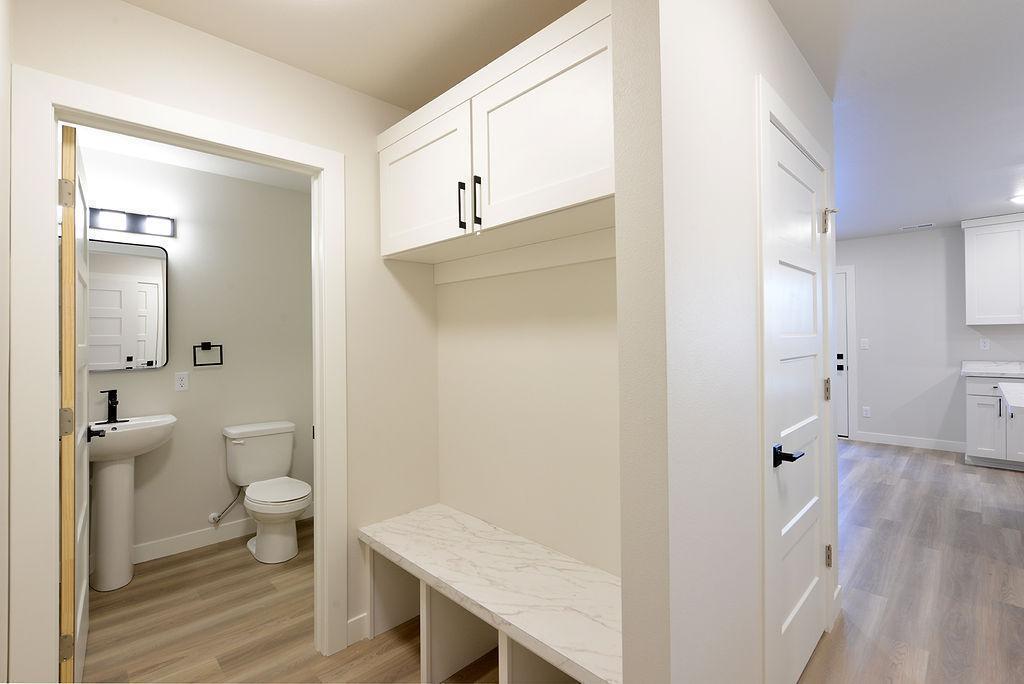 323 3rd Street Property Photo 17