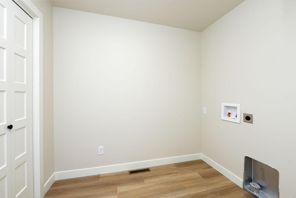 323 3rd Street Property Photo 18