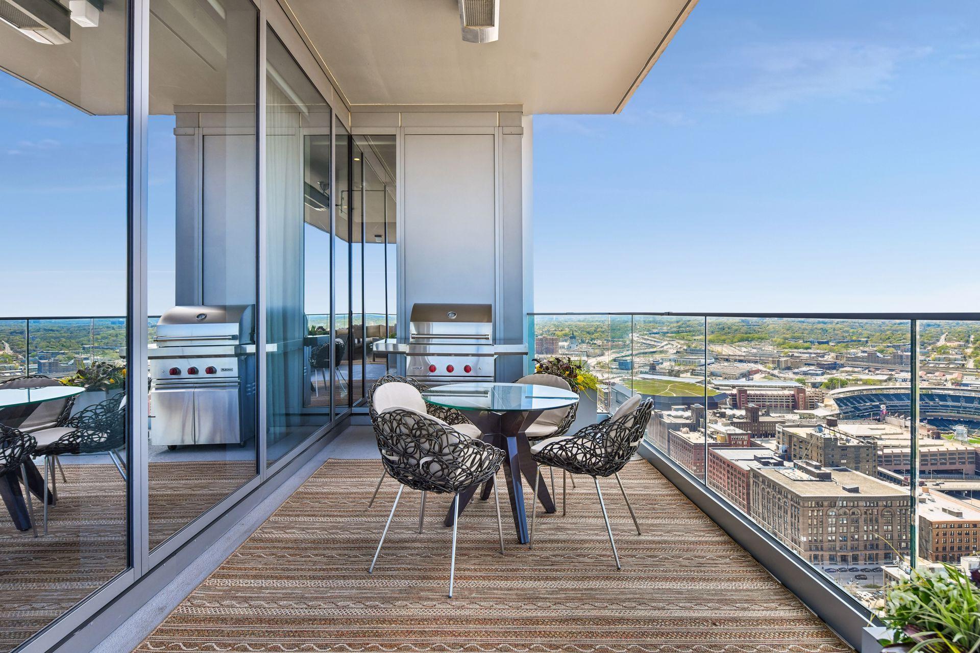 255 Hennepin Avenue 3303 Property Photo 14