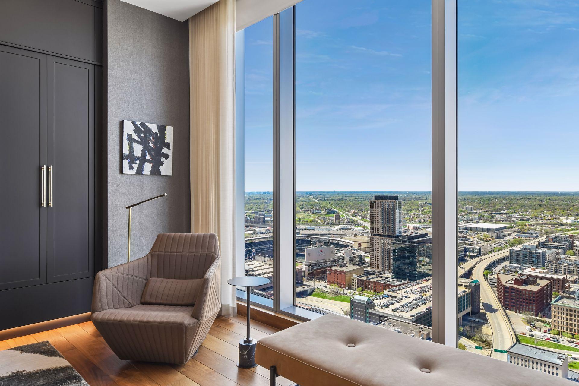 255 Hennepin Avenue 3303 Property Photo 40