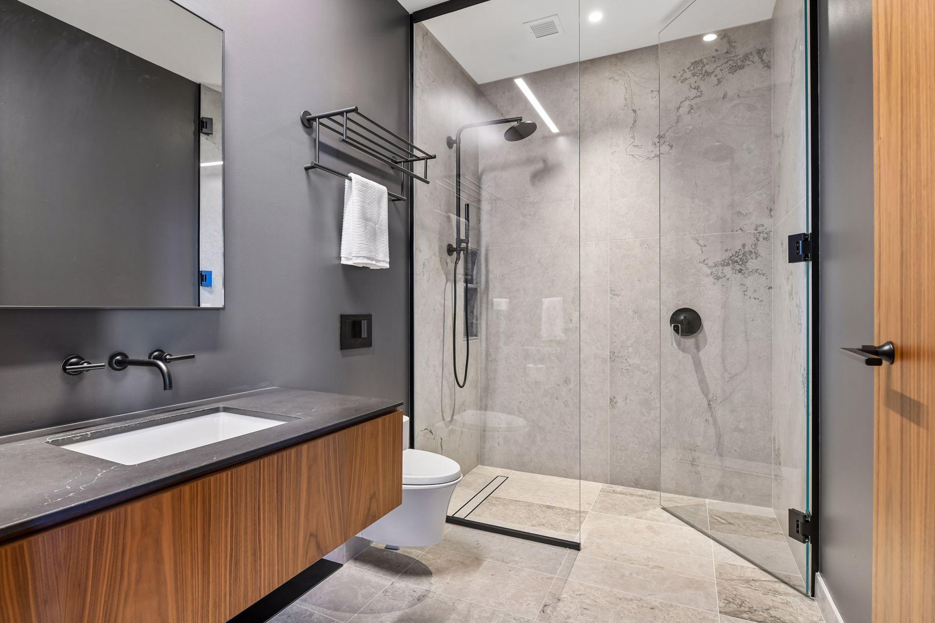 255 Hennepin Avenue 3303 Property Photo 41