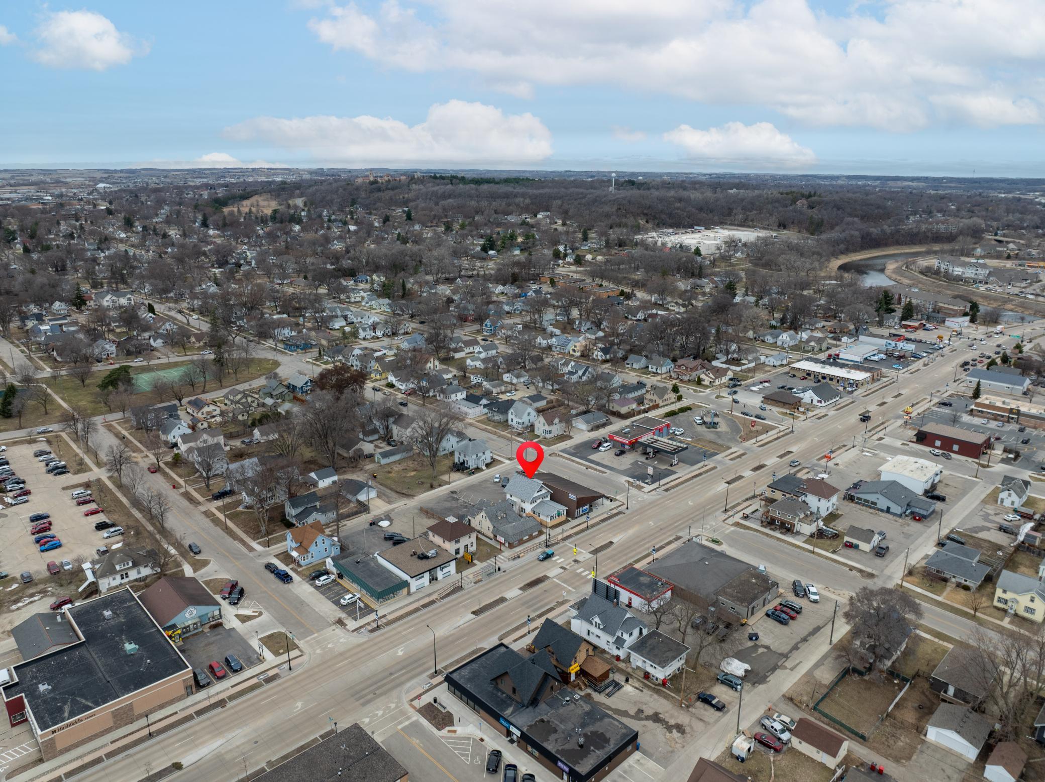 917 Broadway Avenue N Property Photo 10