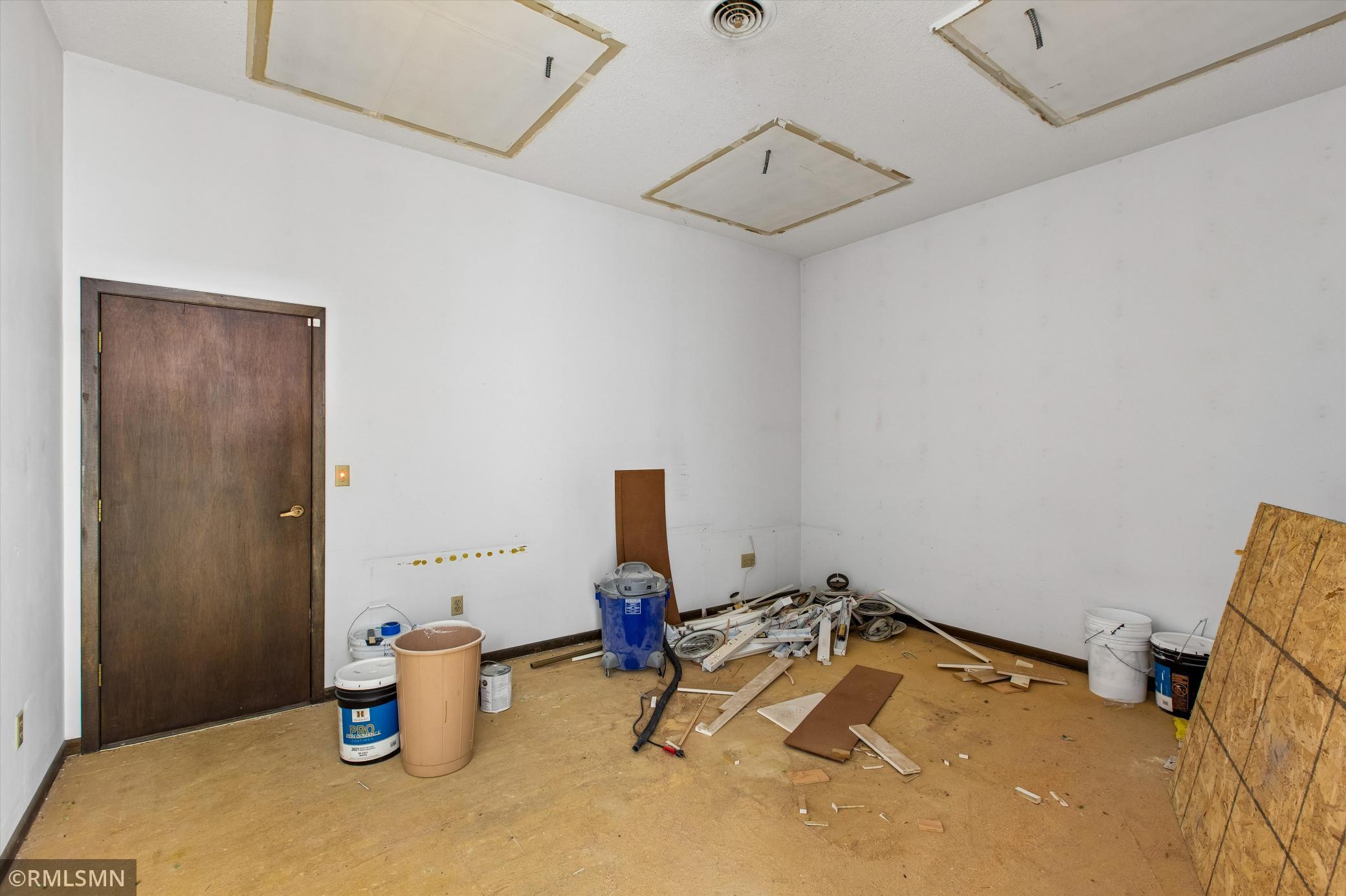 215 4th Street N Property Photo 33