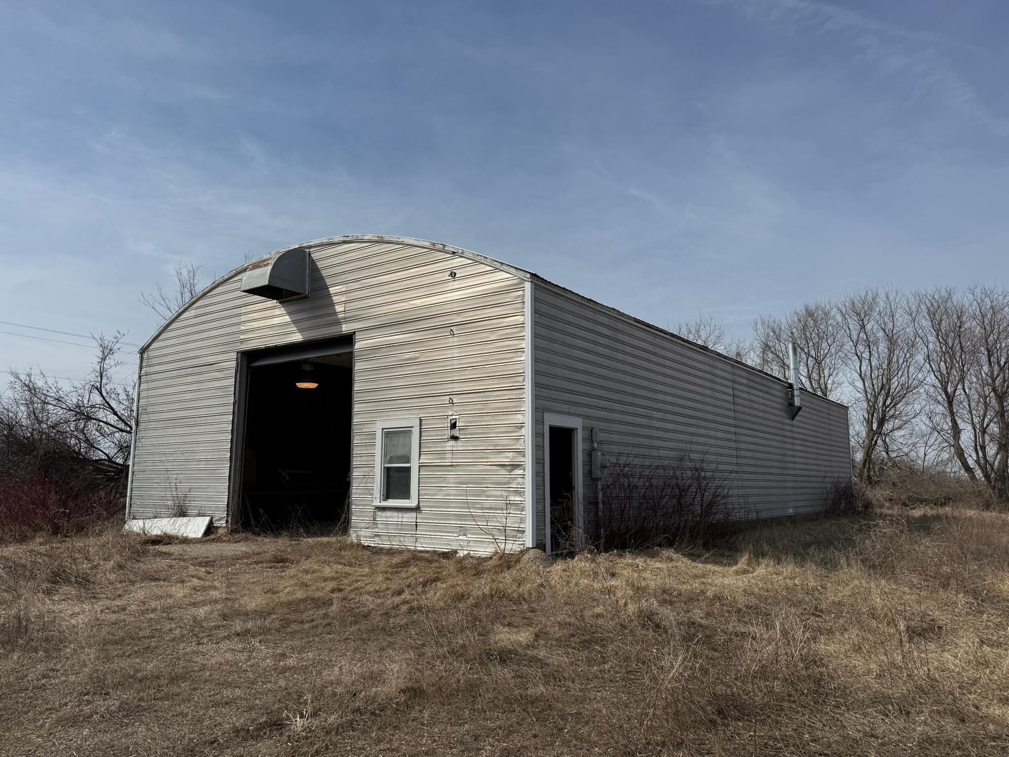 84852 State Highway 251 Property Photo 4
