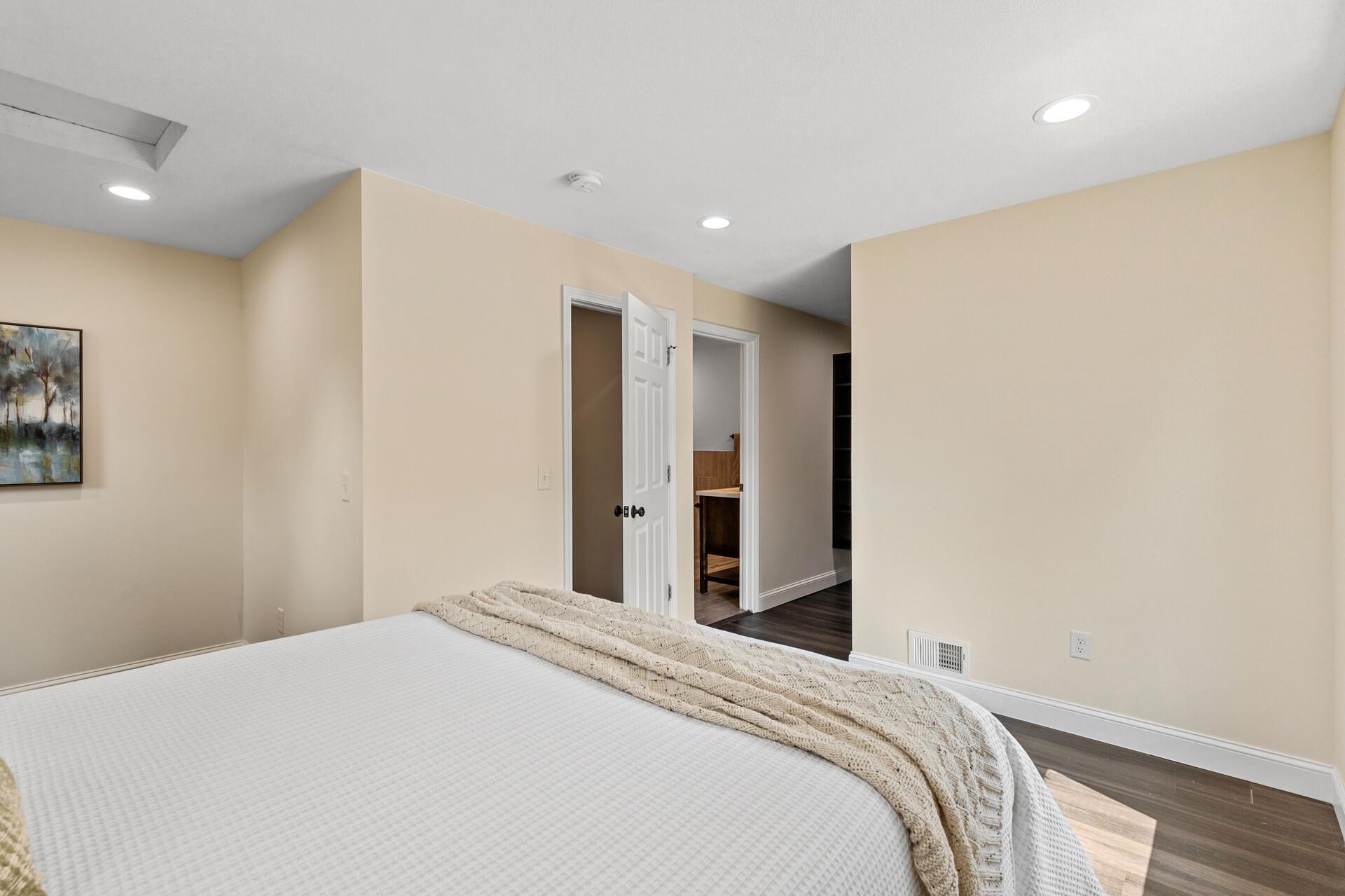 3737 Baker Road Property Photo 19
