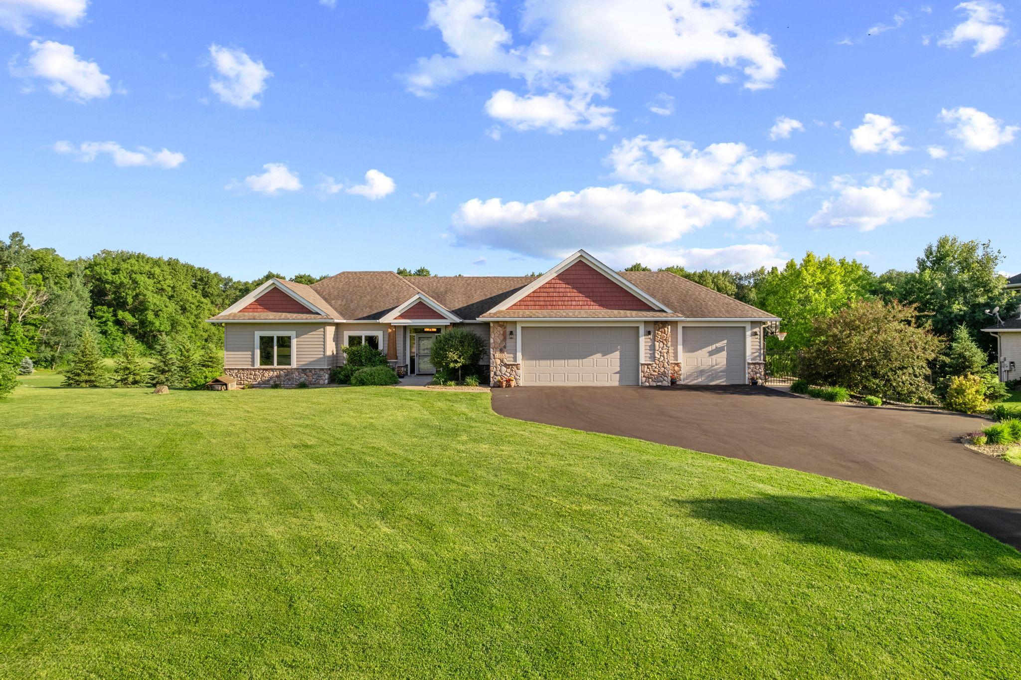 23555 Saddle Ridge Drive Property Photo 3