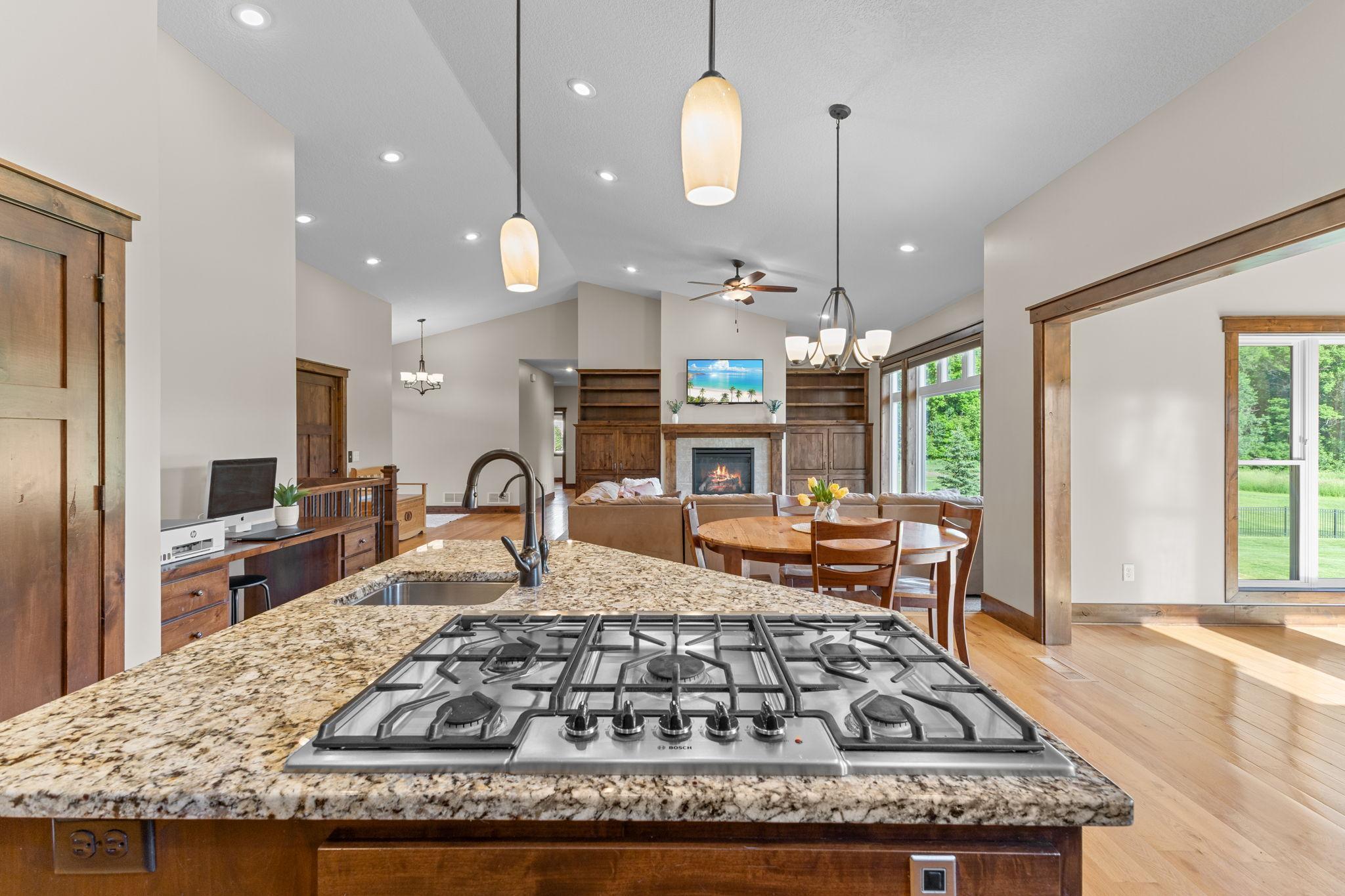 23555 Saddle Ridge Drive Property Photo 11