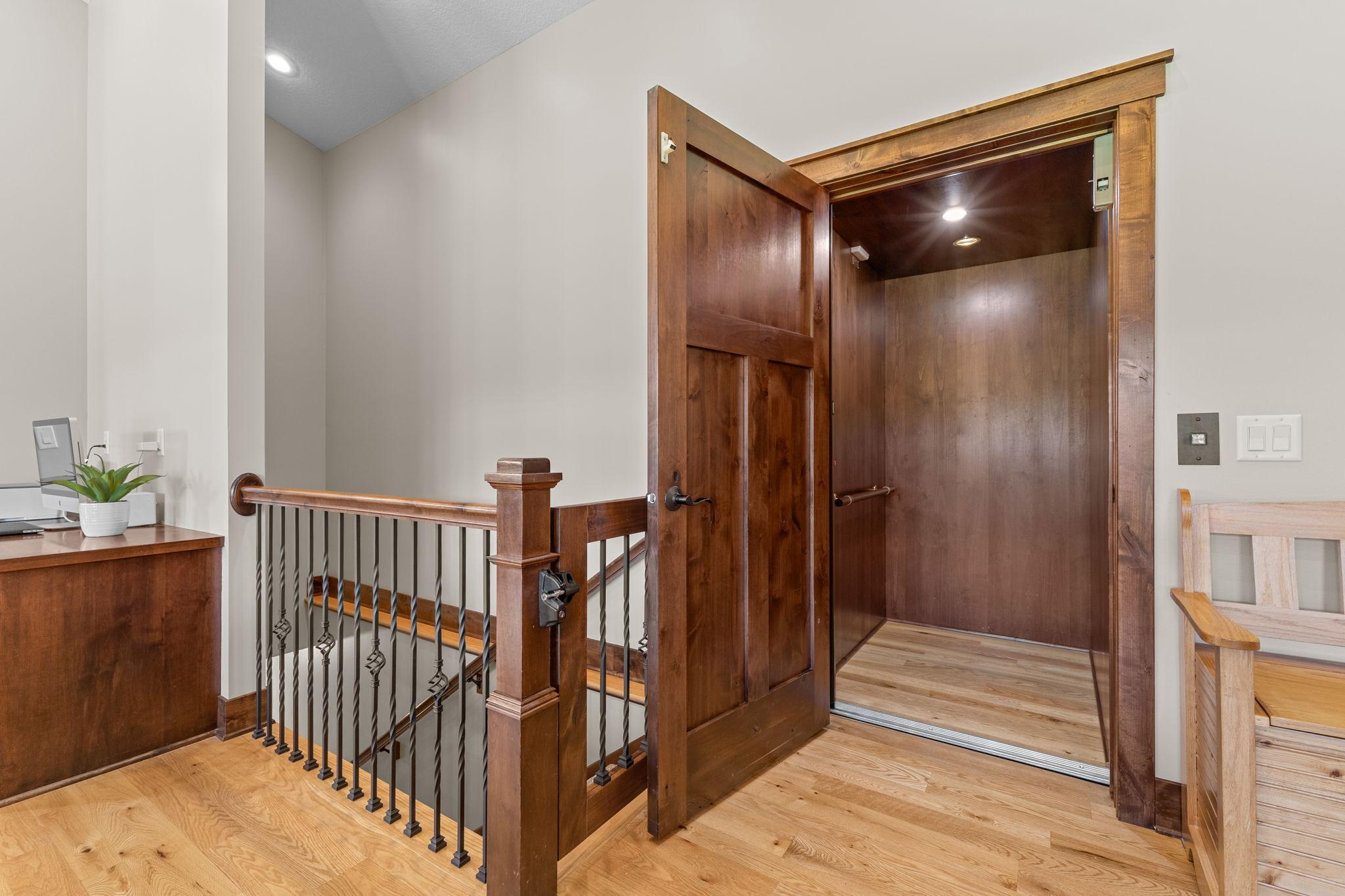 23555 Saddle Ridge Drive Property Photo 13