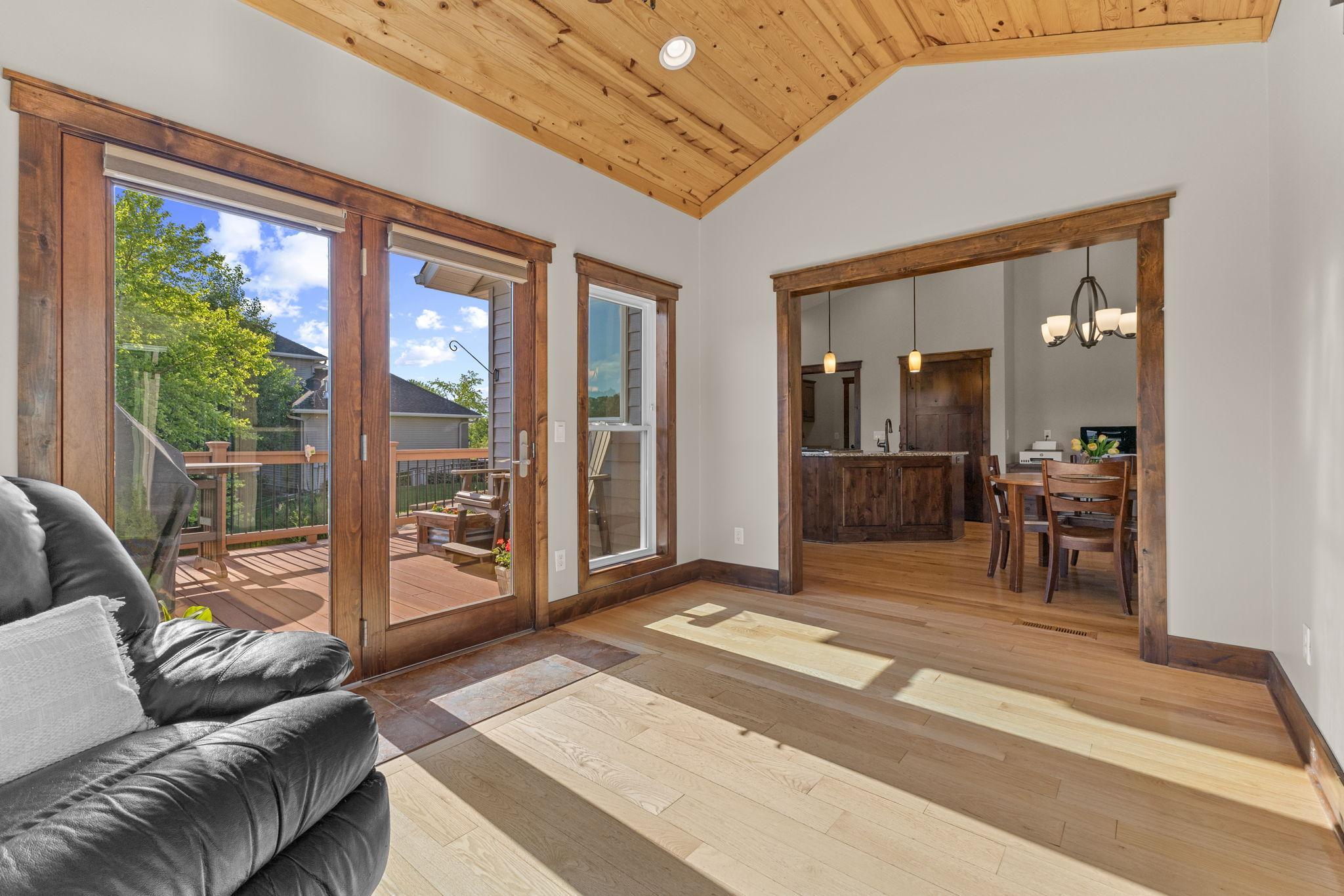 23555 Saddle Ridge Drive Property Photo 18